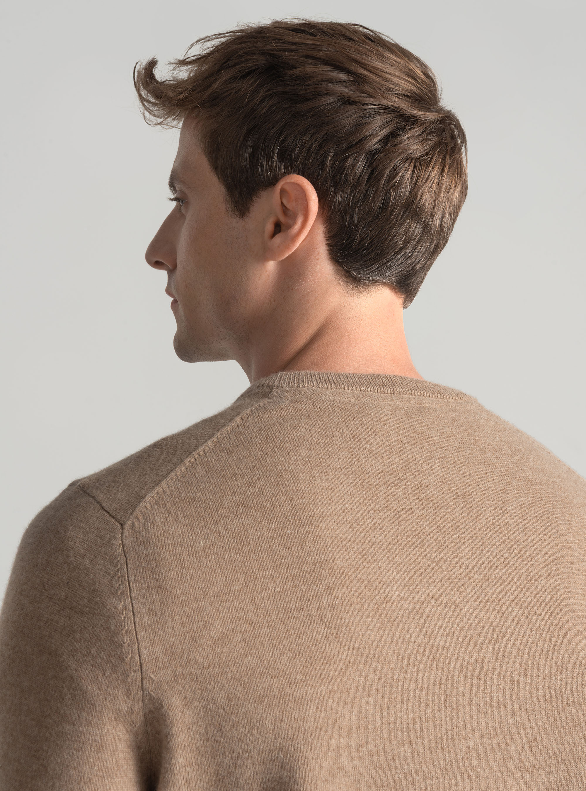 Merino wool V-neck sweater, CAMMELLO 0570C
