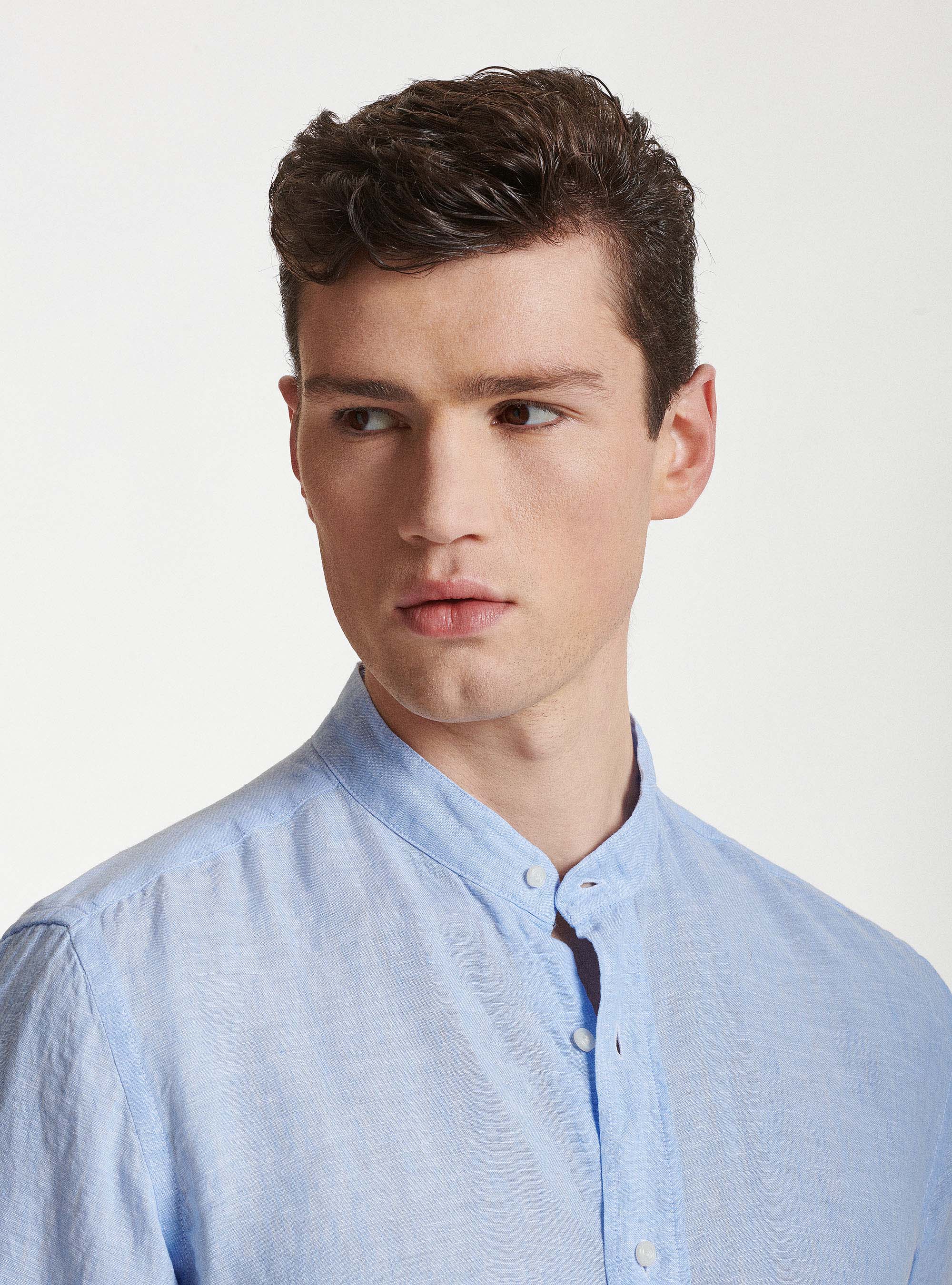 Camisa de cuello coreano en puro lino, CELESTE