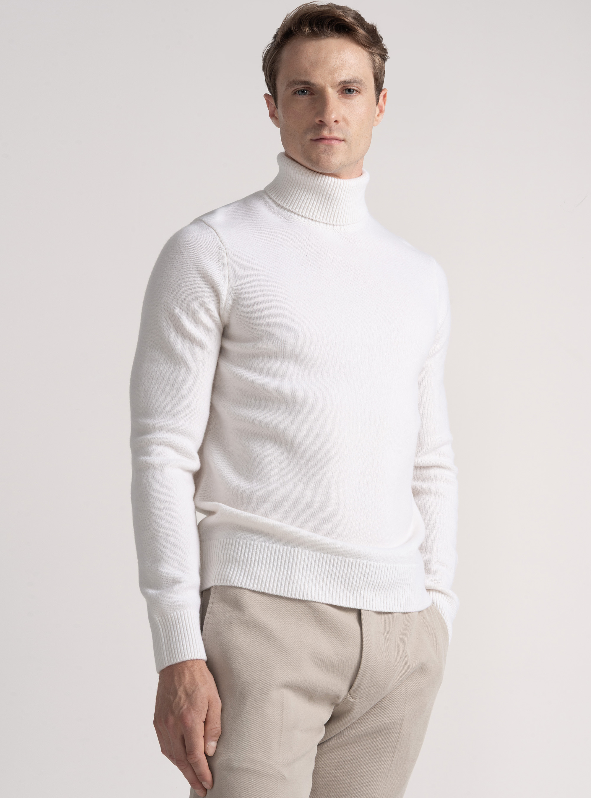 Rollkragenpullover aus Merinowolle, BIANCO 0099C