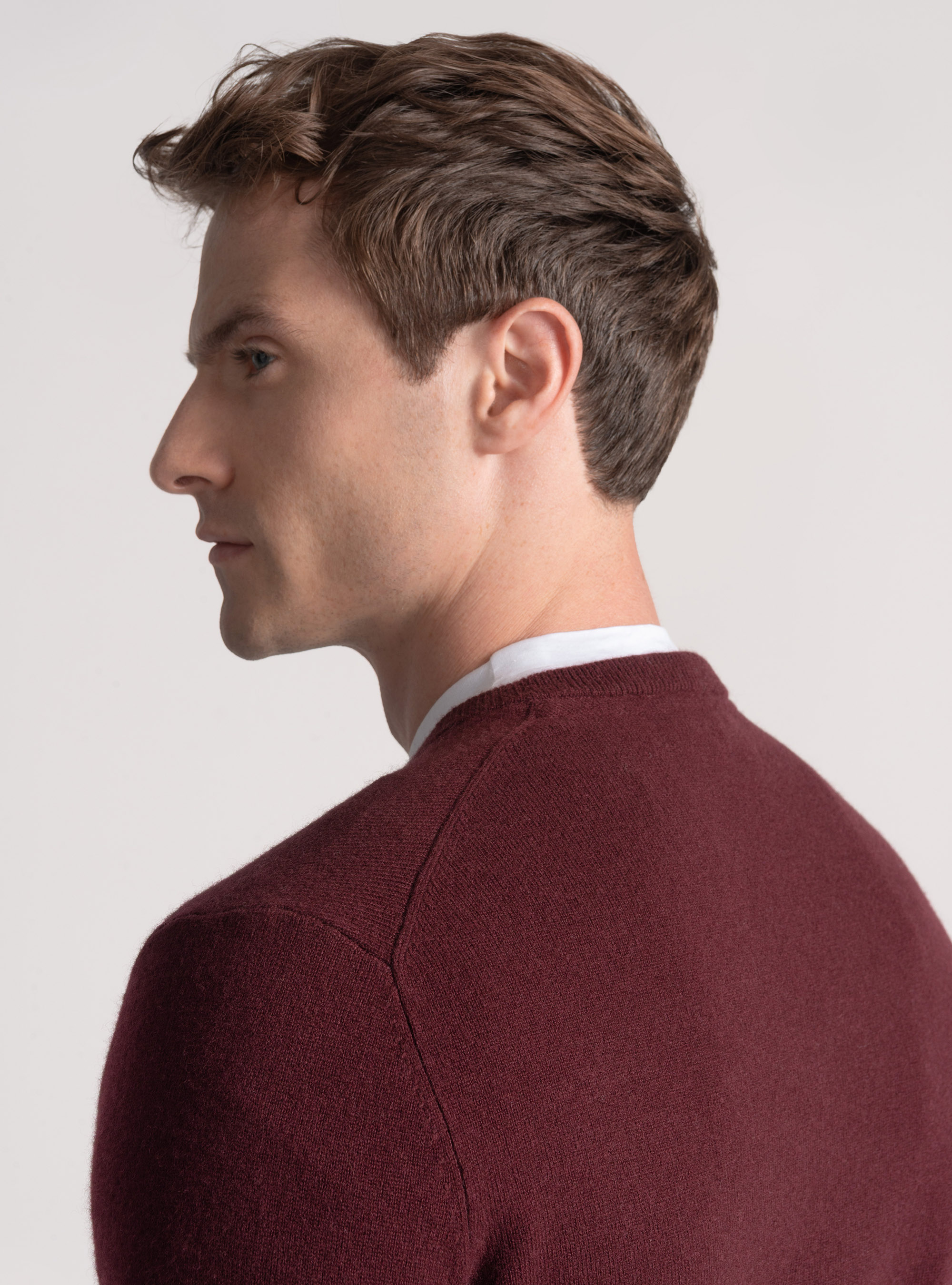 Maglia scollo a V in lana merino, BORDEAUX