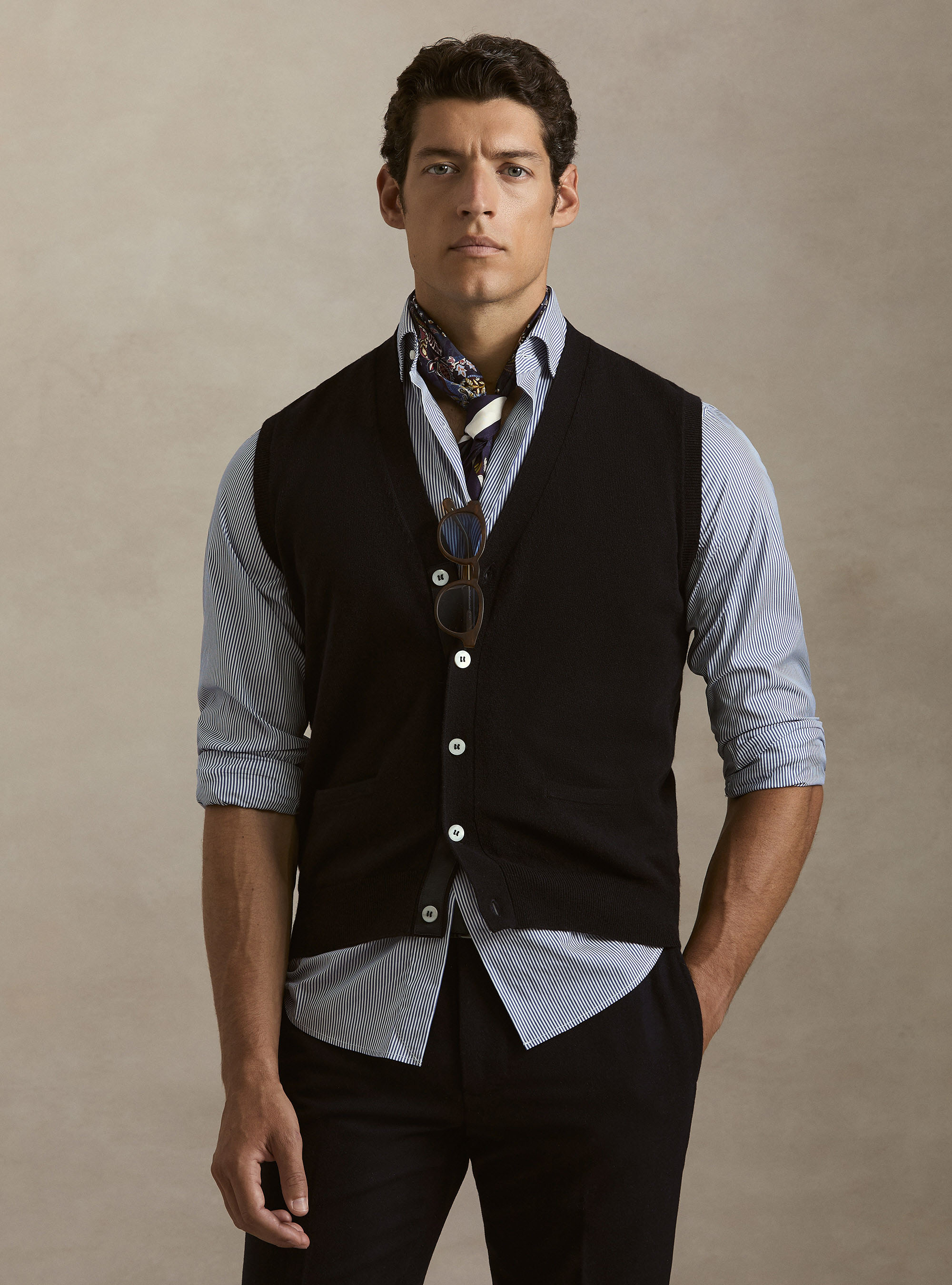 Chaleco de puro cashmere con botones, AZUL MARINO