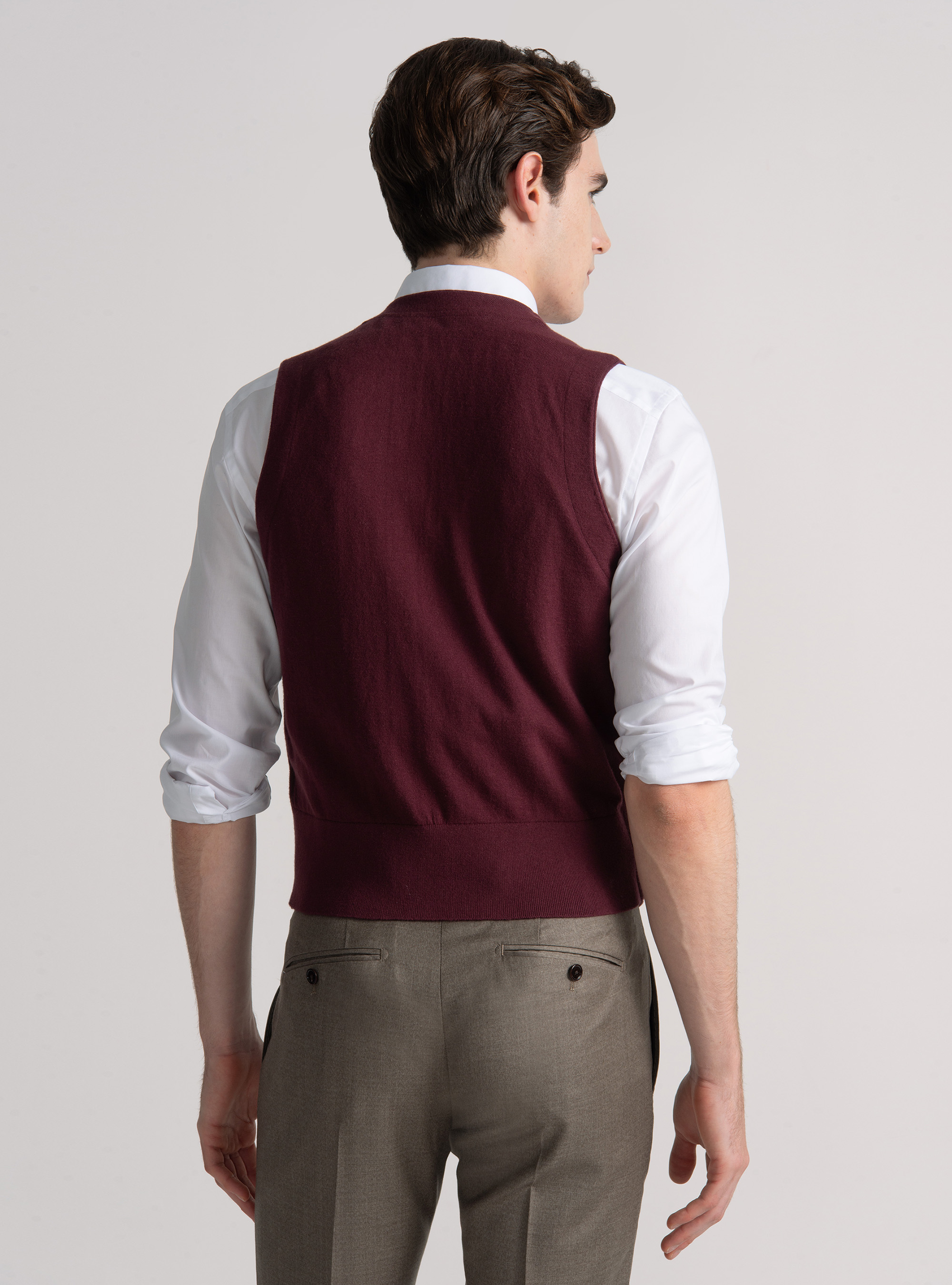 Double-breasted cotton and cashmere knit gilet, BORDEAUX