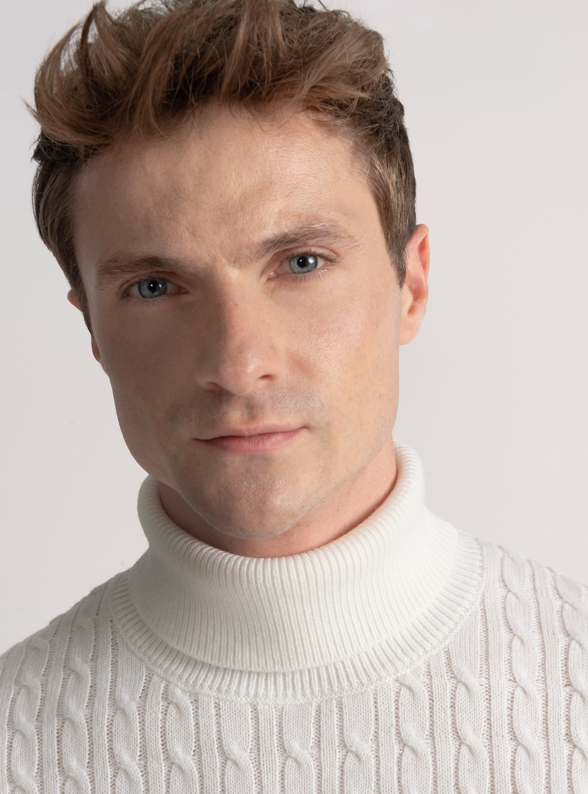 Wool-blend turtleneck sweater with braid, WHITE