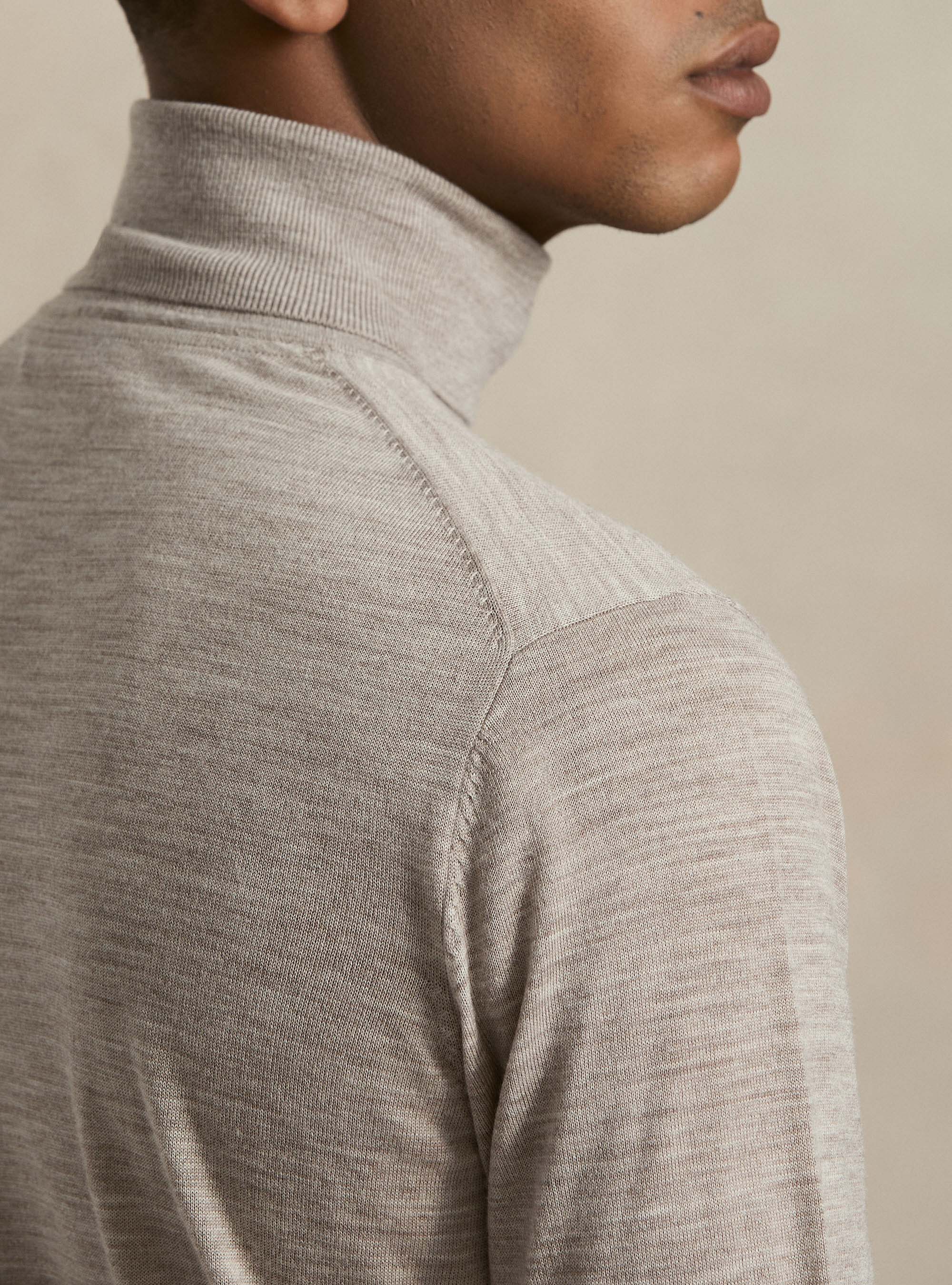 Rollkragenpullover aus reiner extrafeiner Merinowolle, SABBIA MELANGE 0564C