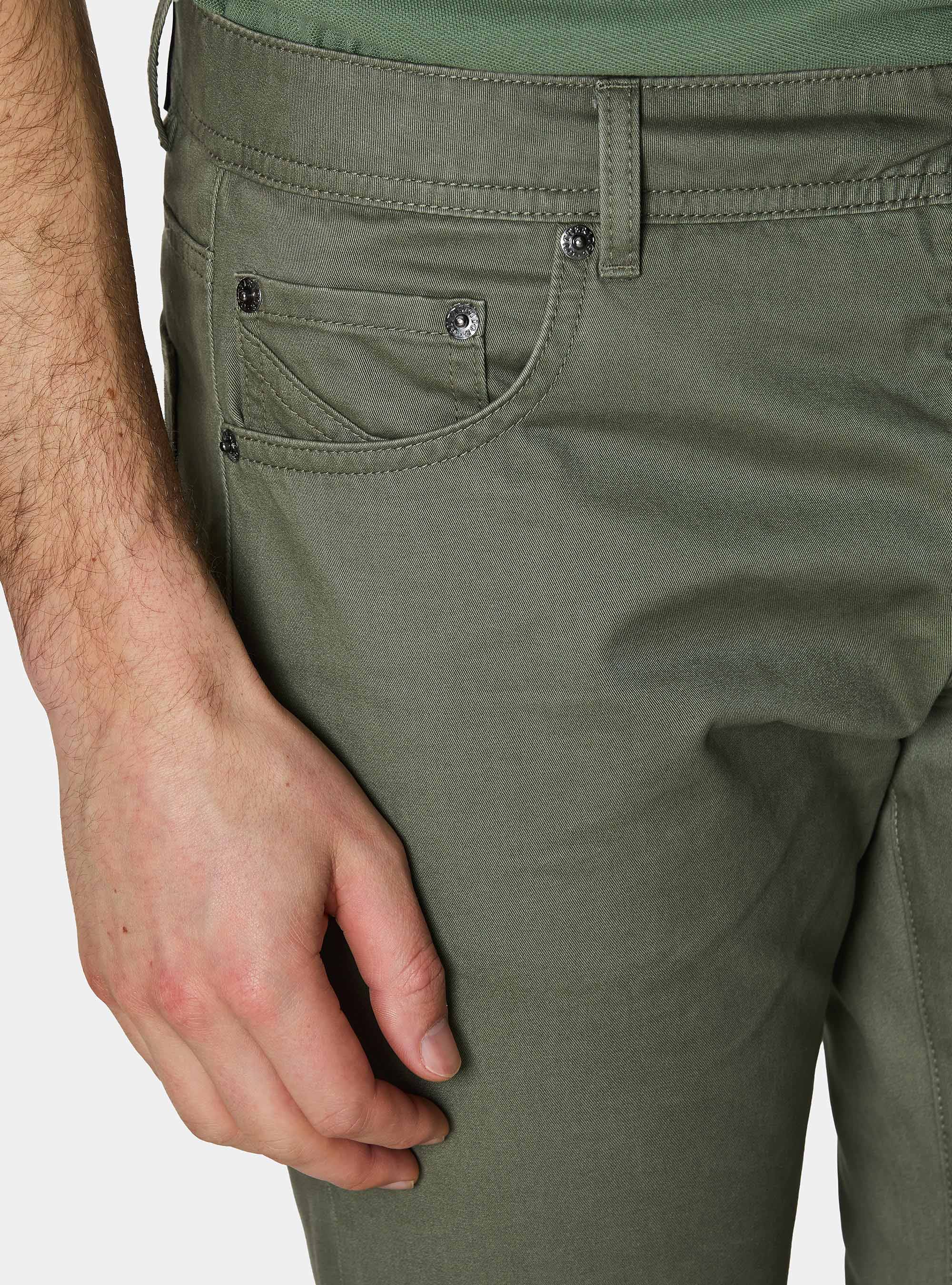Pantalones slim fit de sarga de algod&oacute;n, SALVIA 0602C