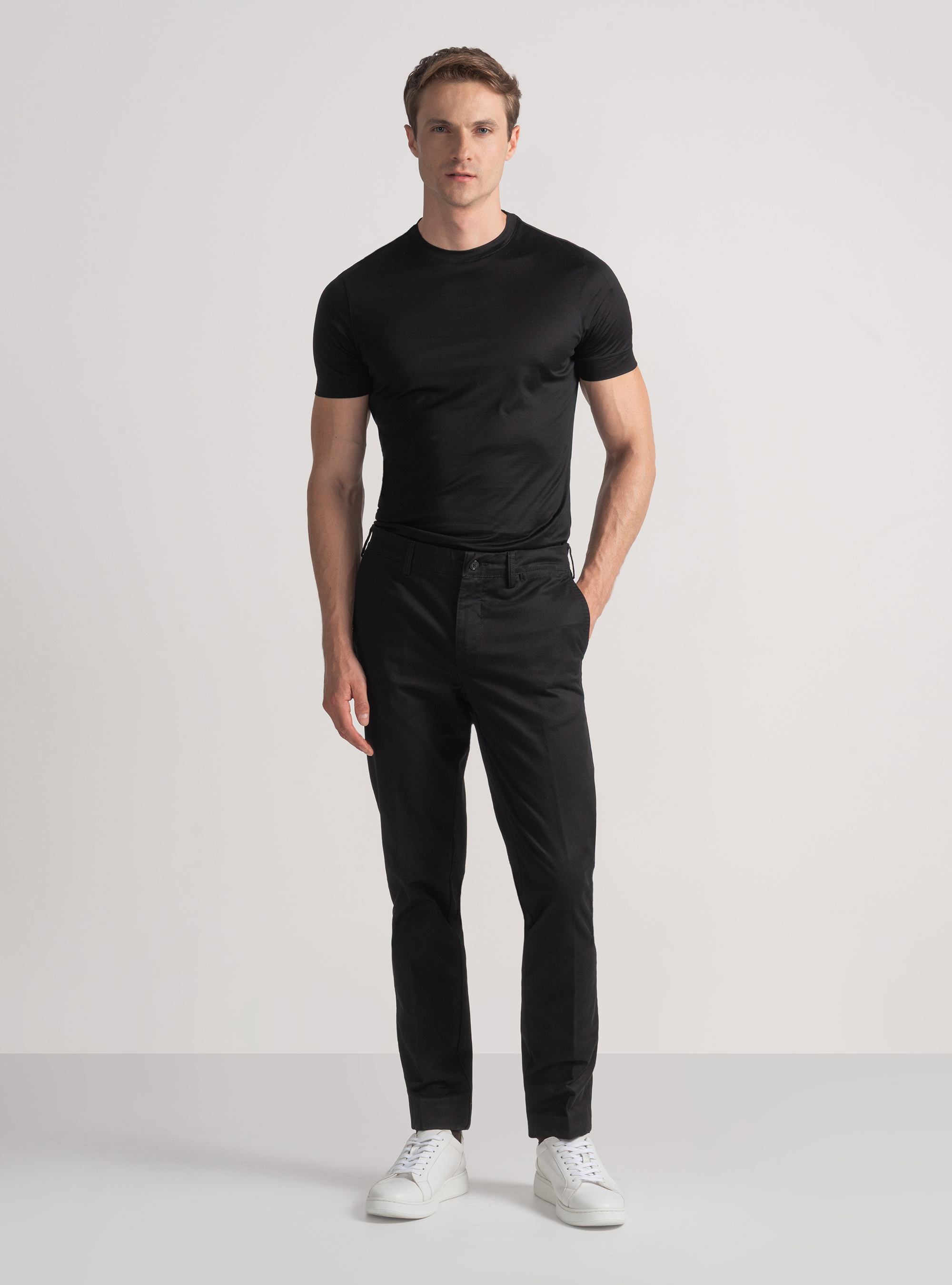 Kurz&auml;rmeliges T-Shirt aus schottischem Garn, NERO 0100C