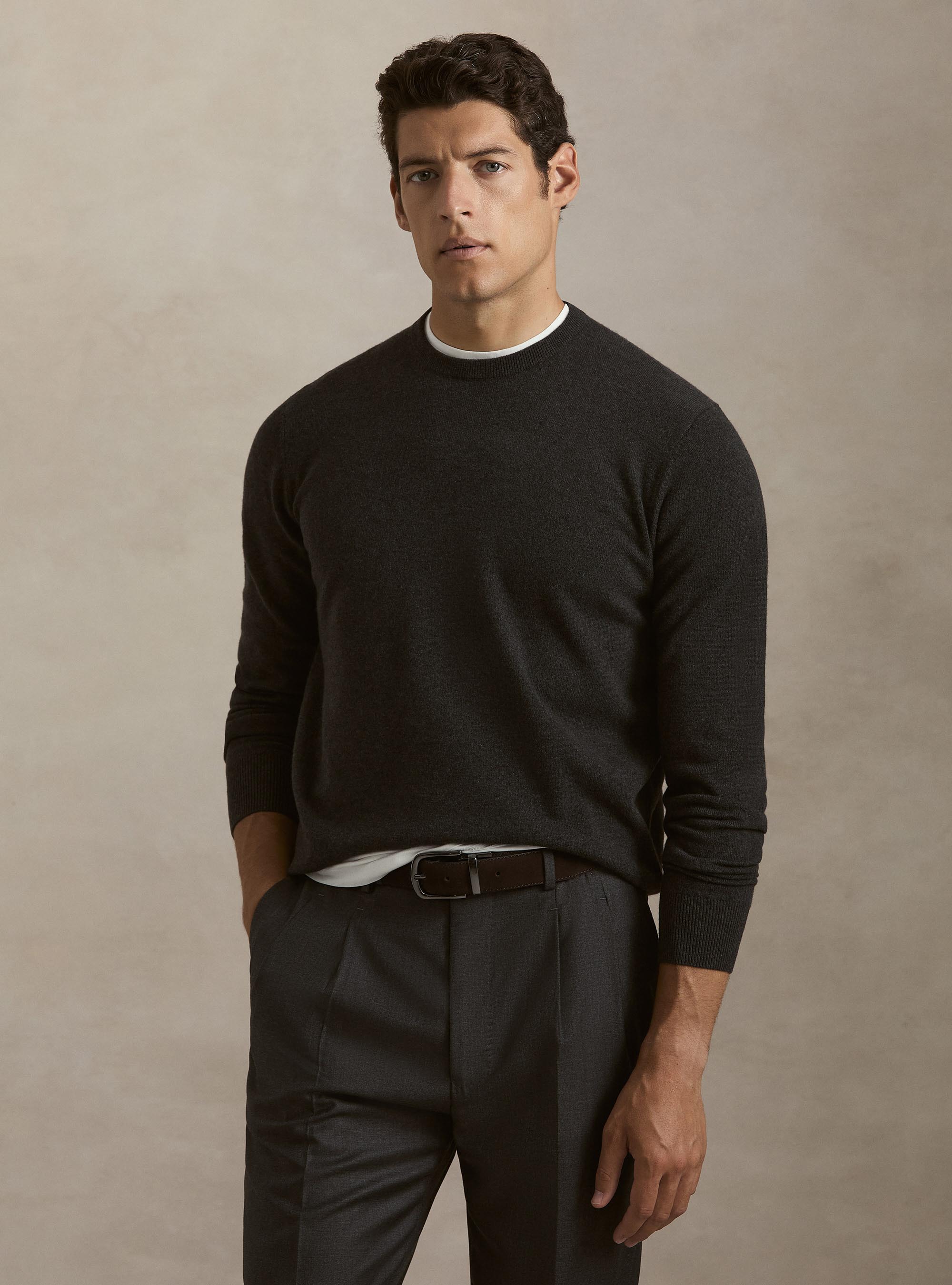 Rundhals-Pullover aus Lambswool und Kaschmir, ASFALTO 0115C