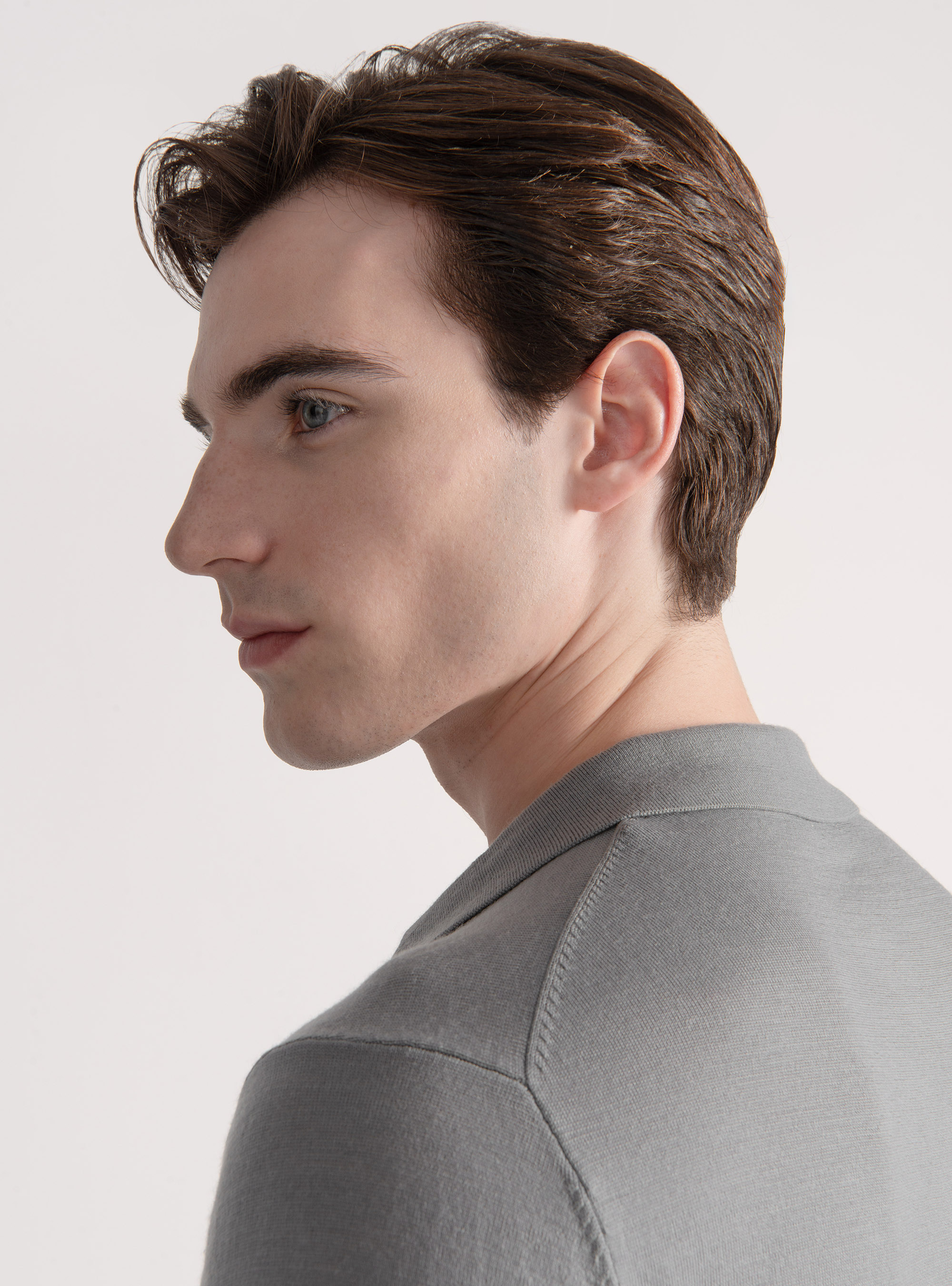 Merino wool buttonless knit polo shirt, GREY