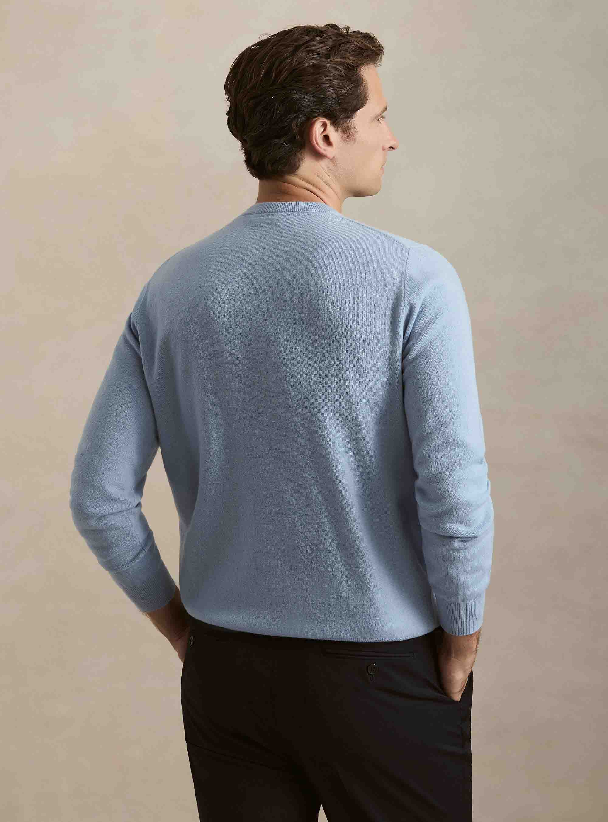 Rundhalspullover aus 100% Kaschmir, 0266C AZZURRO