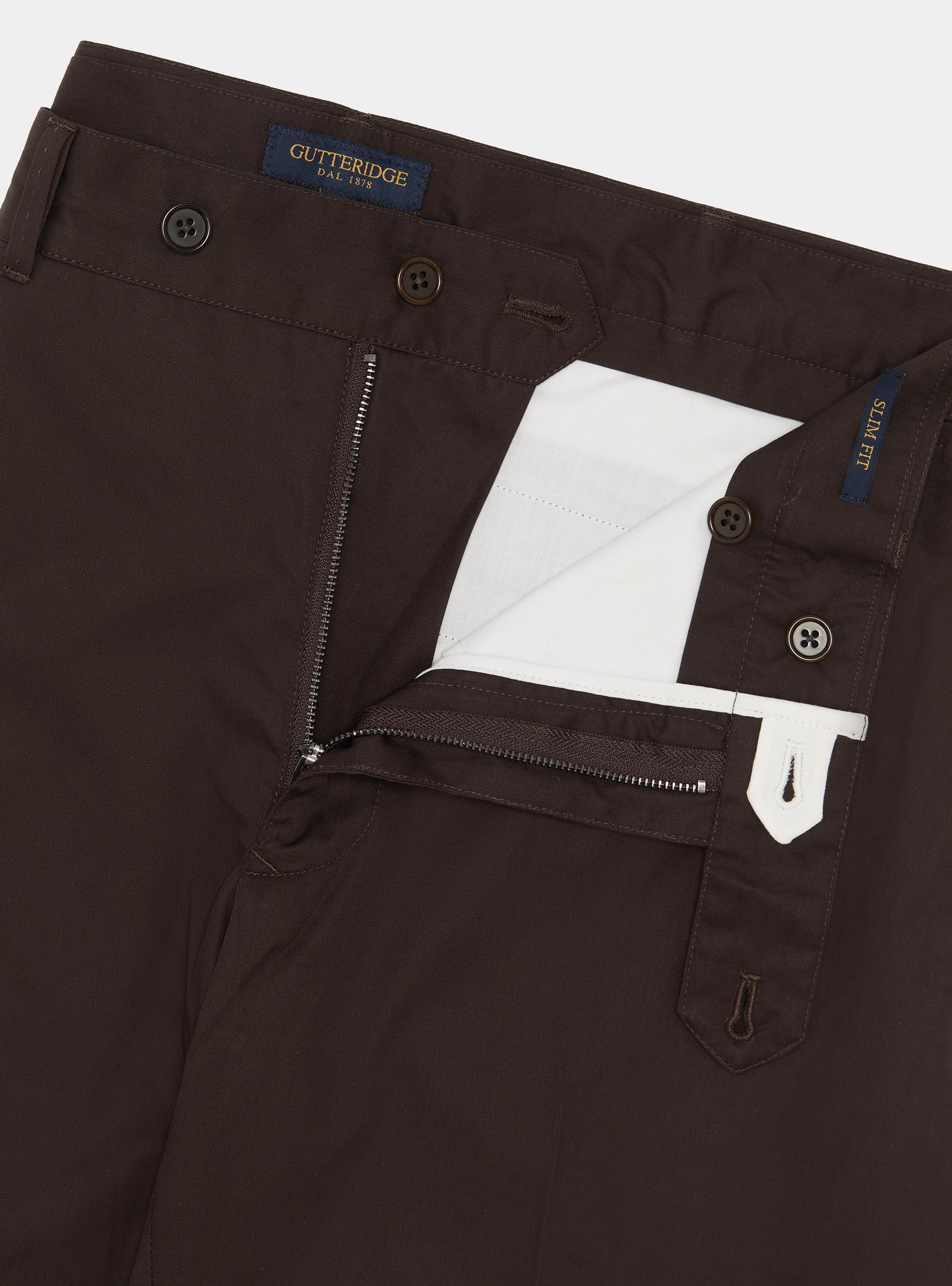Pantalon chino slim en serg&eacute; l&eacute;ger, MARRON
