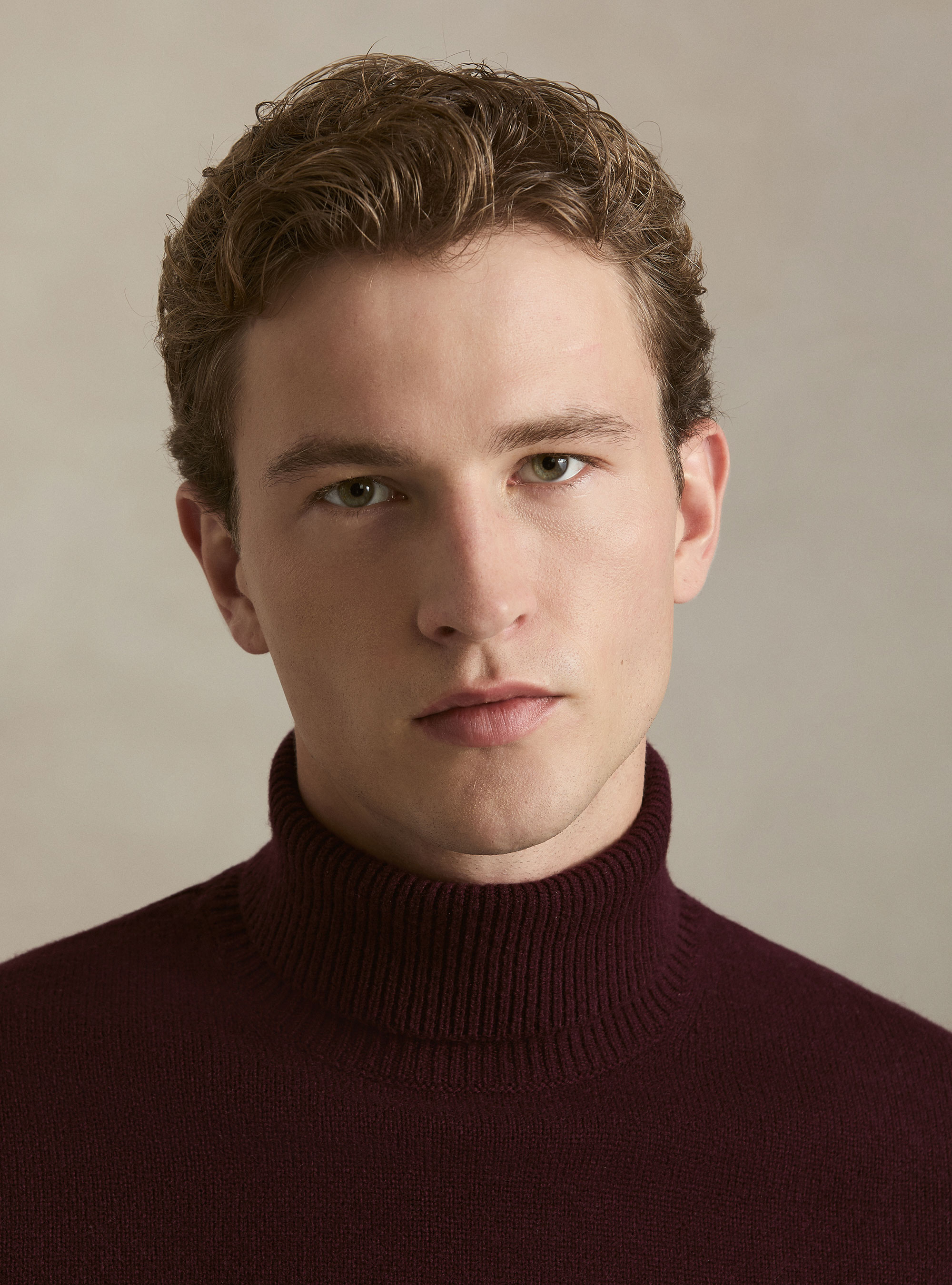 Merino wool turtleneck sweater, BORDEAUX