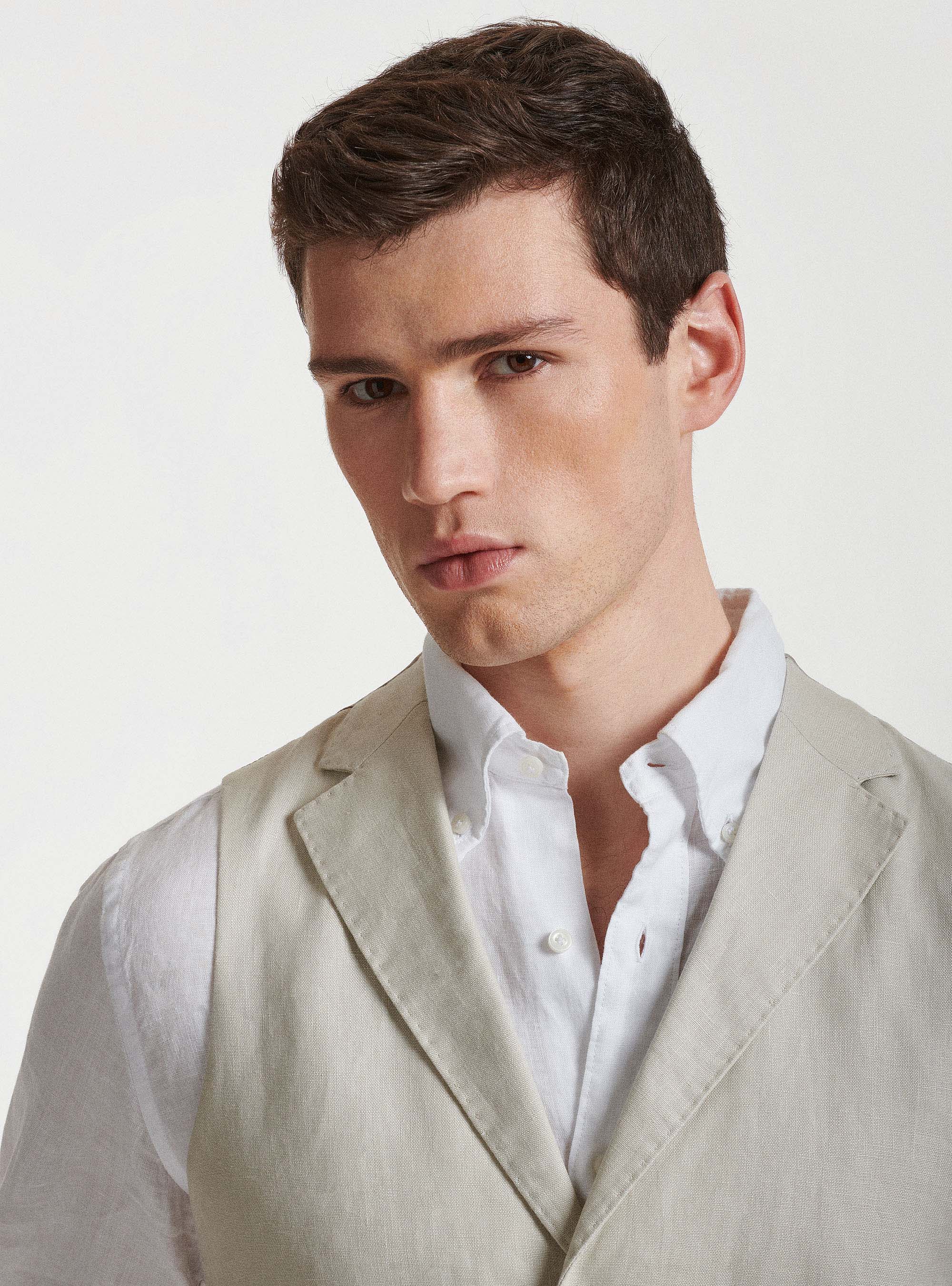 Pure linen single-breasted waistcoat with lapels, ECRU