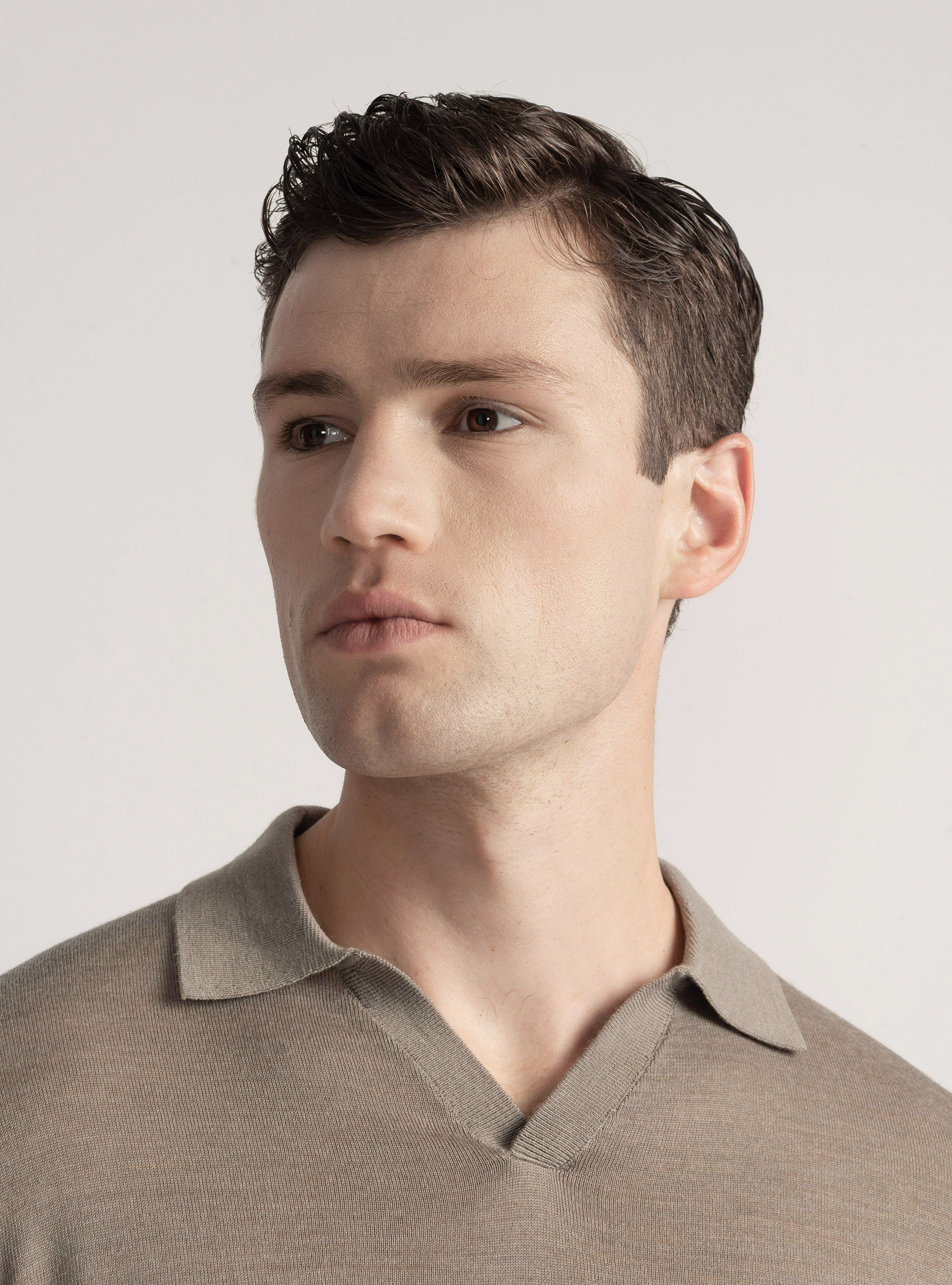 Merino wool buttonless knit polo shirt, MUD