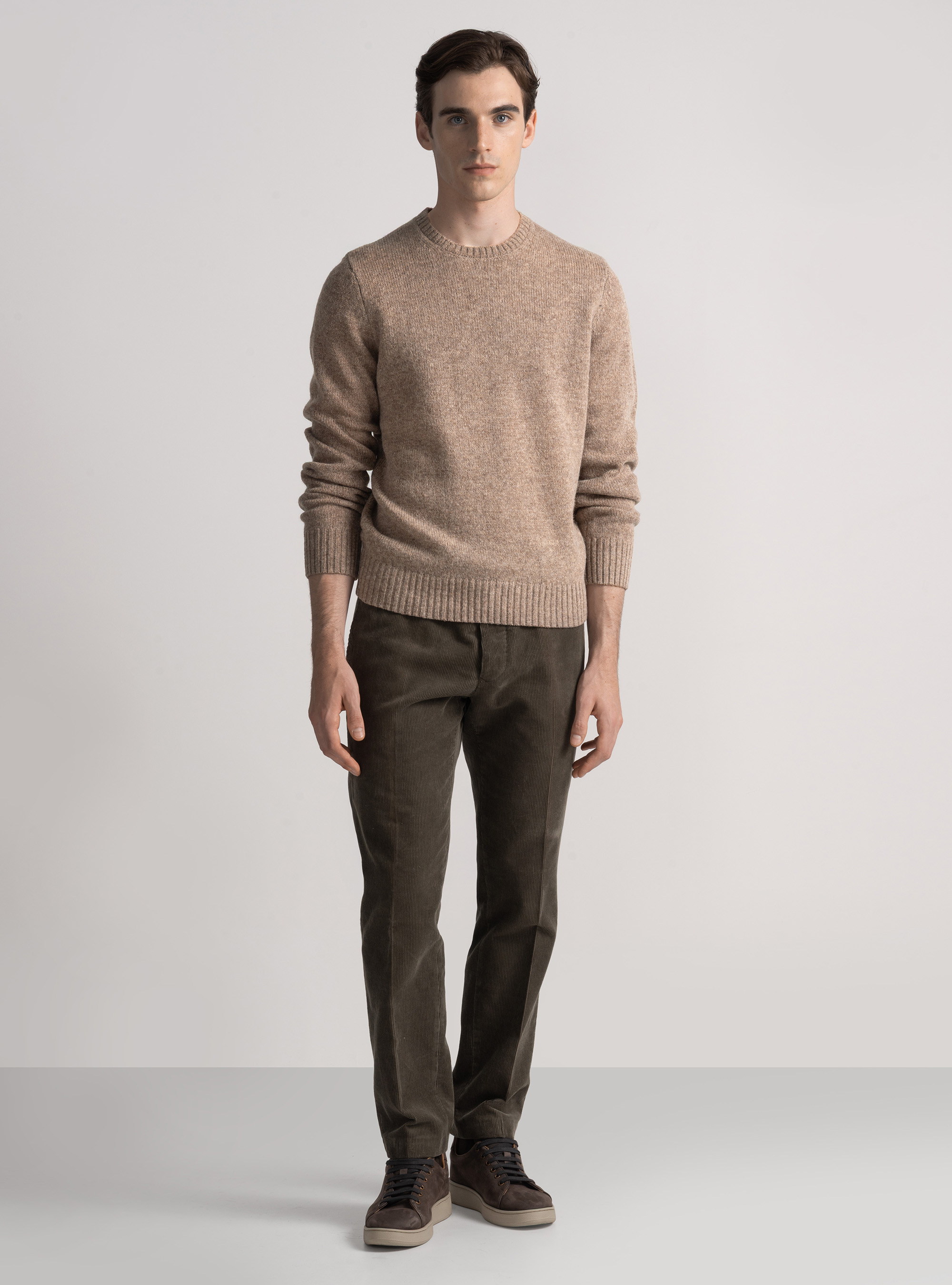 Maglia girocollo in lana shetland, FANGO