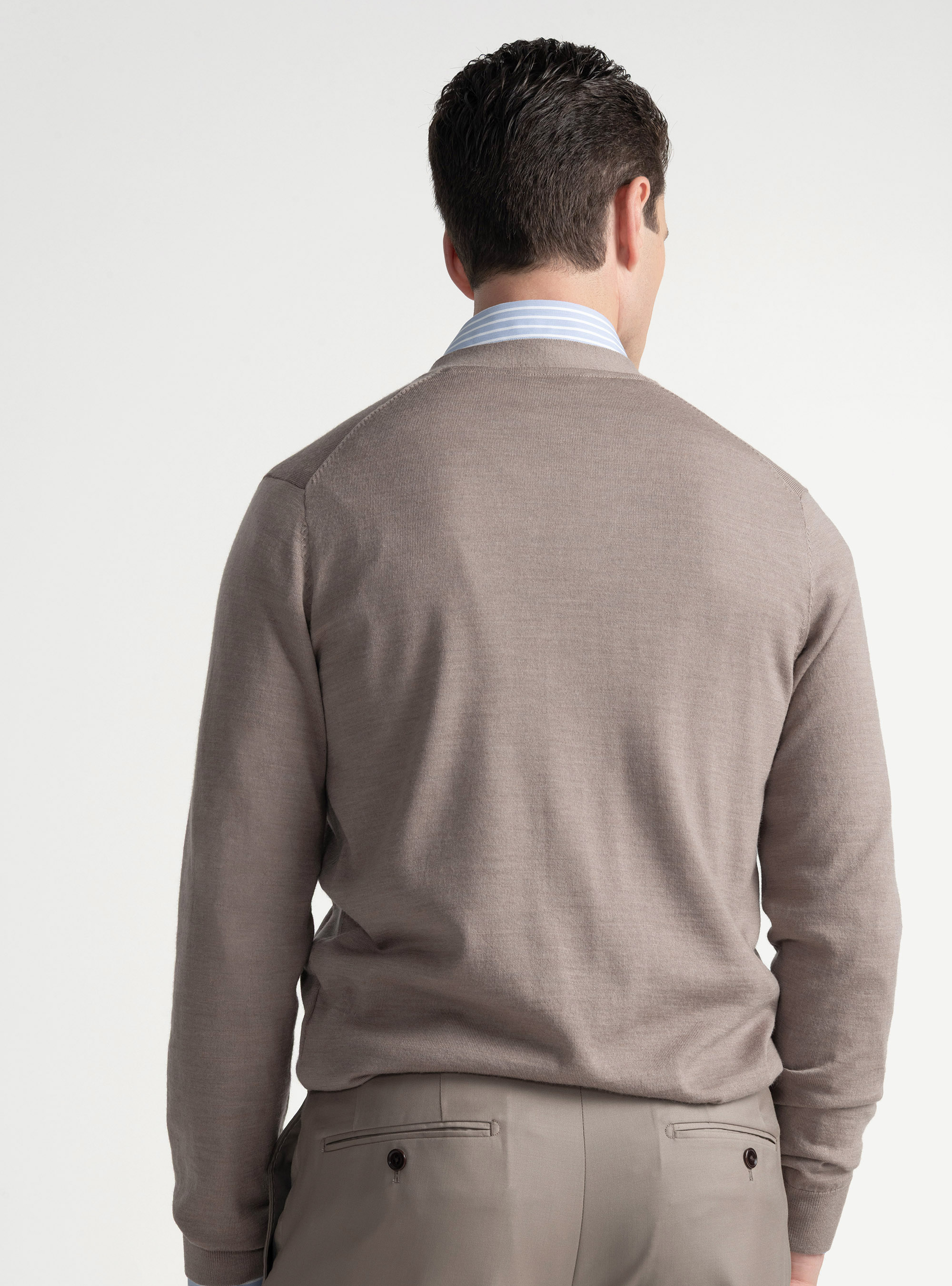 Cardigan in maglia con bottoni in lana merino extrafine, FANGO