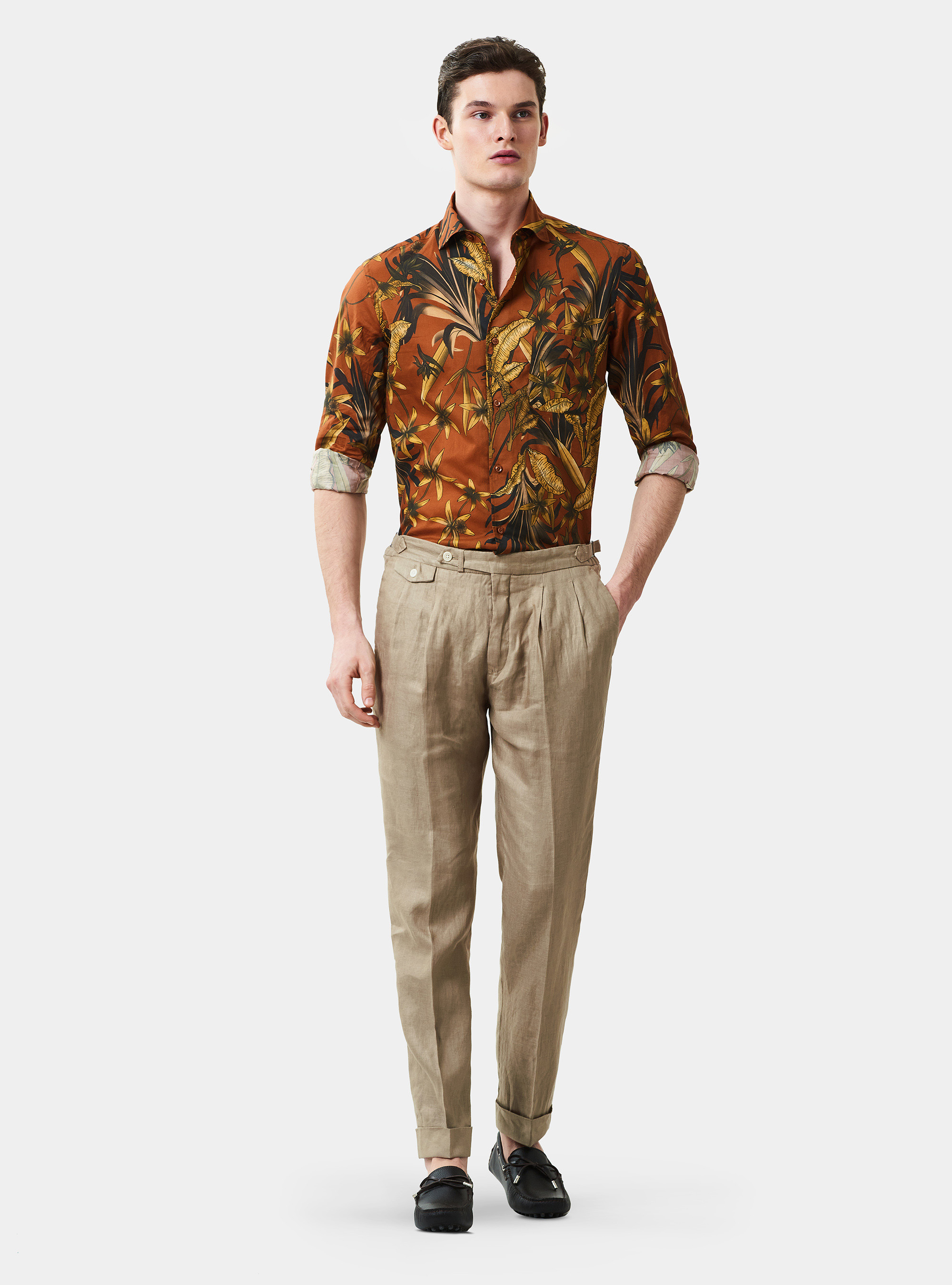 Linen trousers with double pleat, MUD