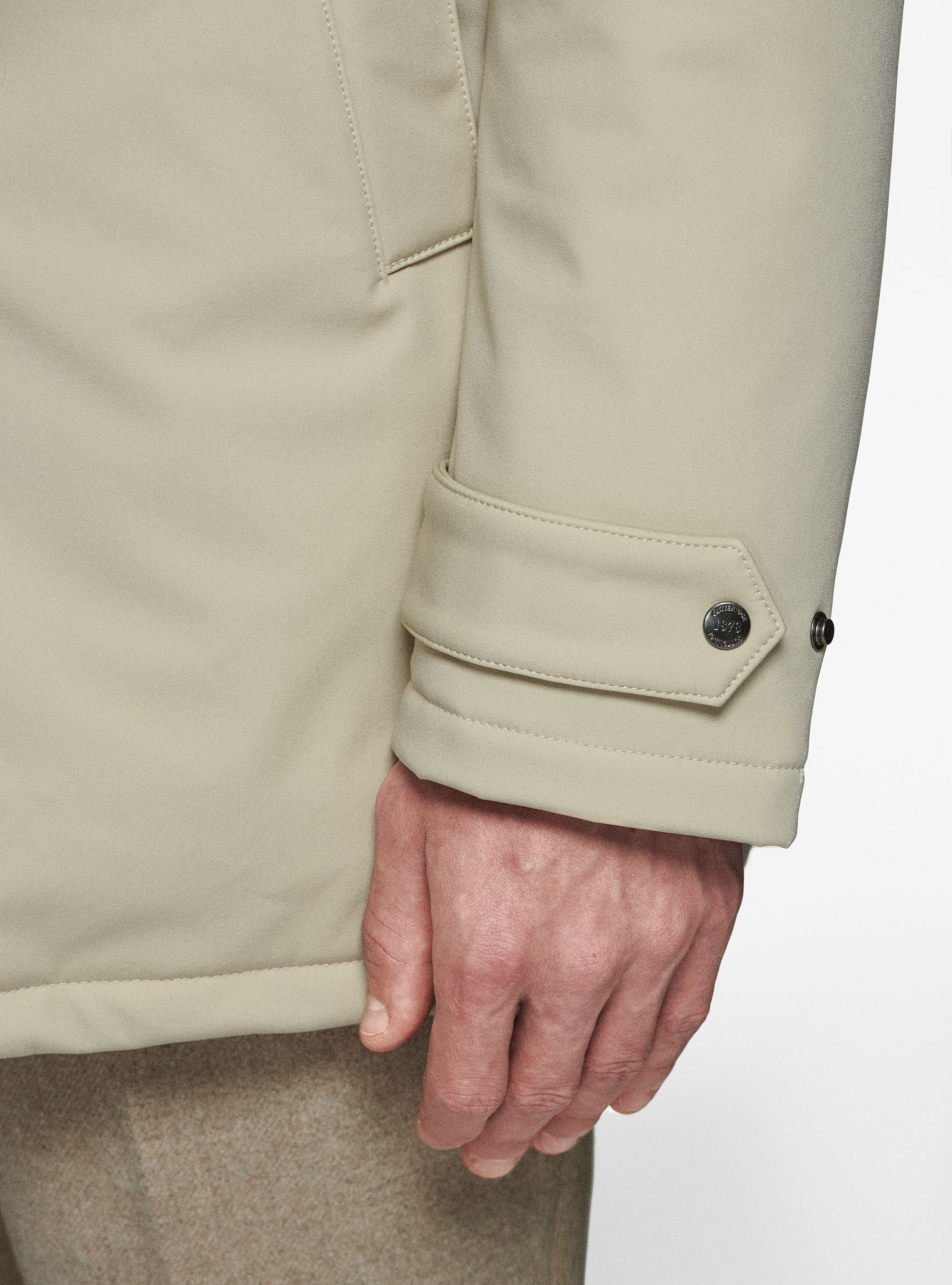 Parka technique avec rembourrage recycl&eacute;, SABLE