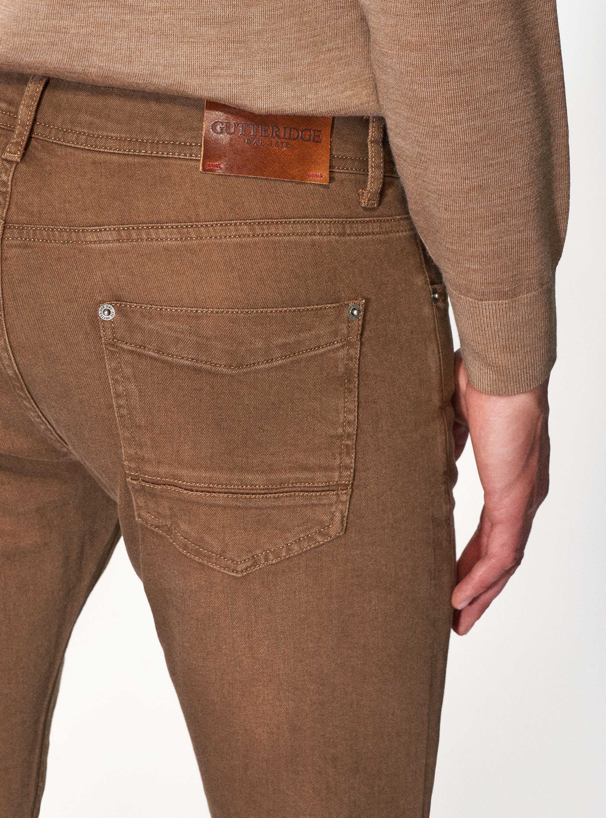 Pantaloni 5 tasche tailor fit, MARRONE