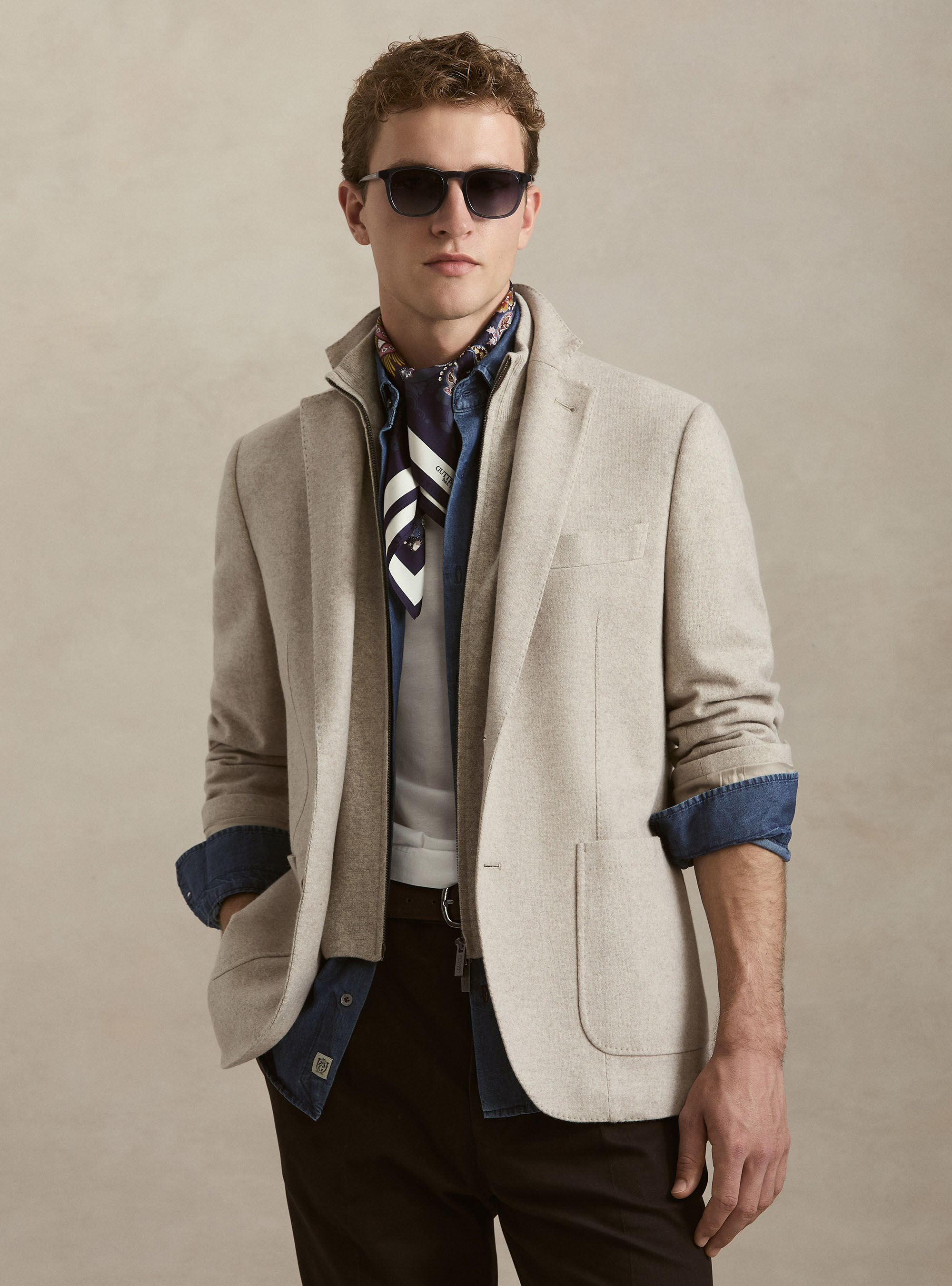 Veste en jersey de laine m&eacute;lang&eacute;e avec plastron, &Atilde; CRU