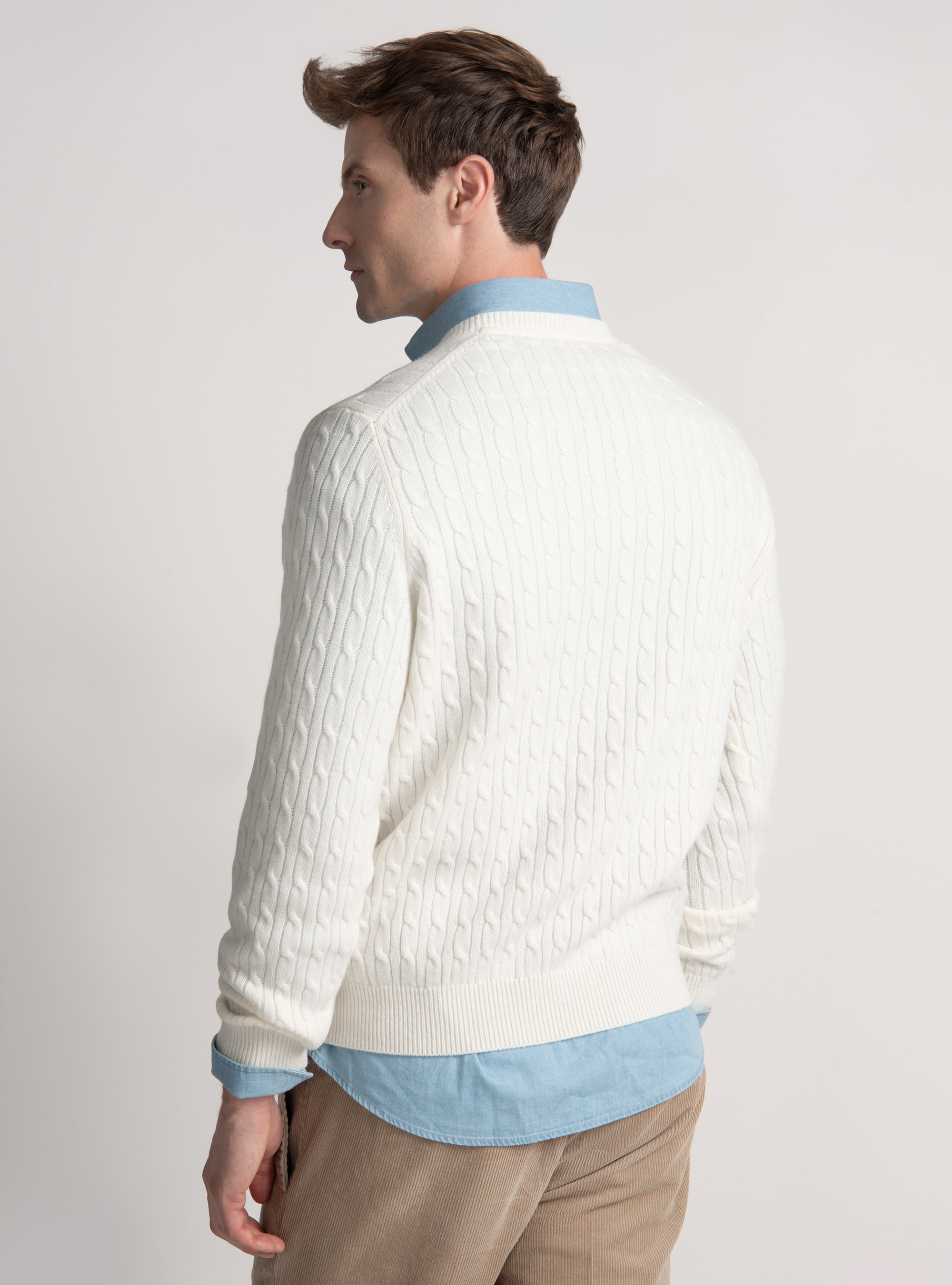 Merino wool V-neck sweater with braid, WHITE