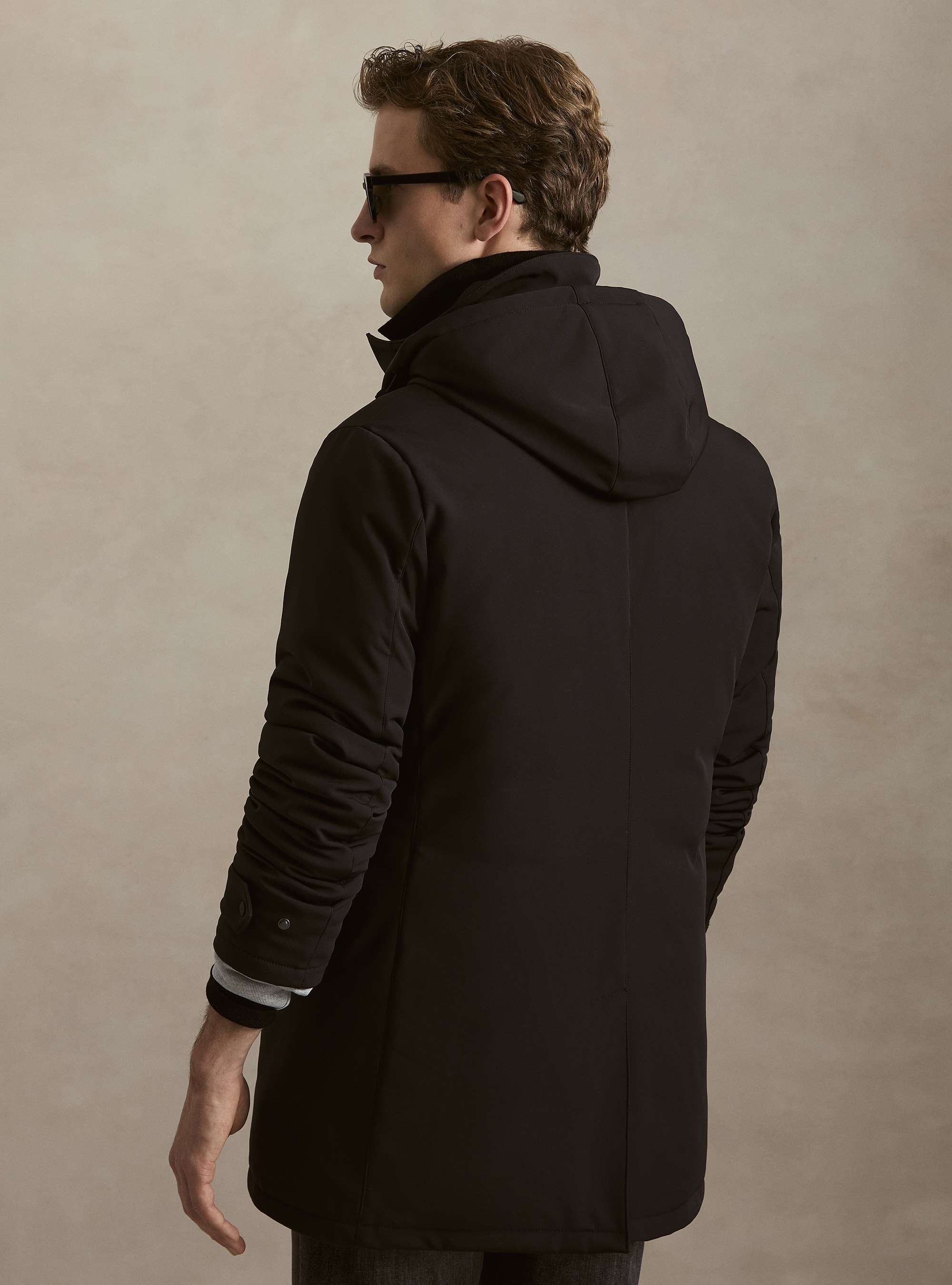 Parka tecnico con cappuccio, NERO