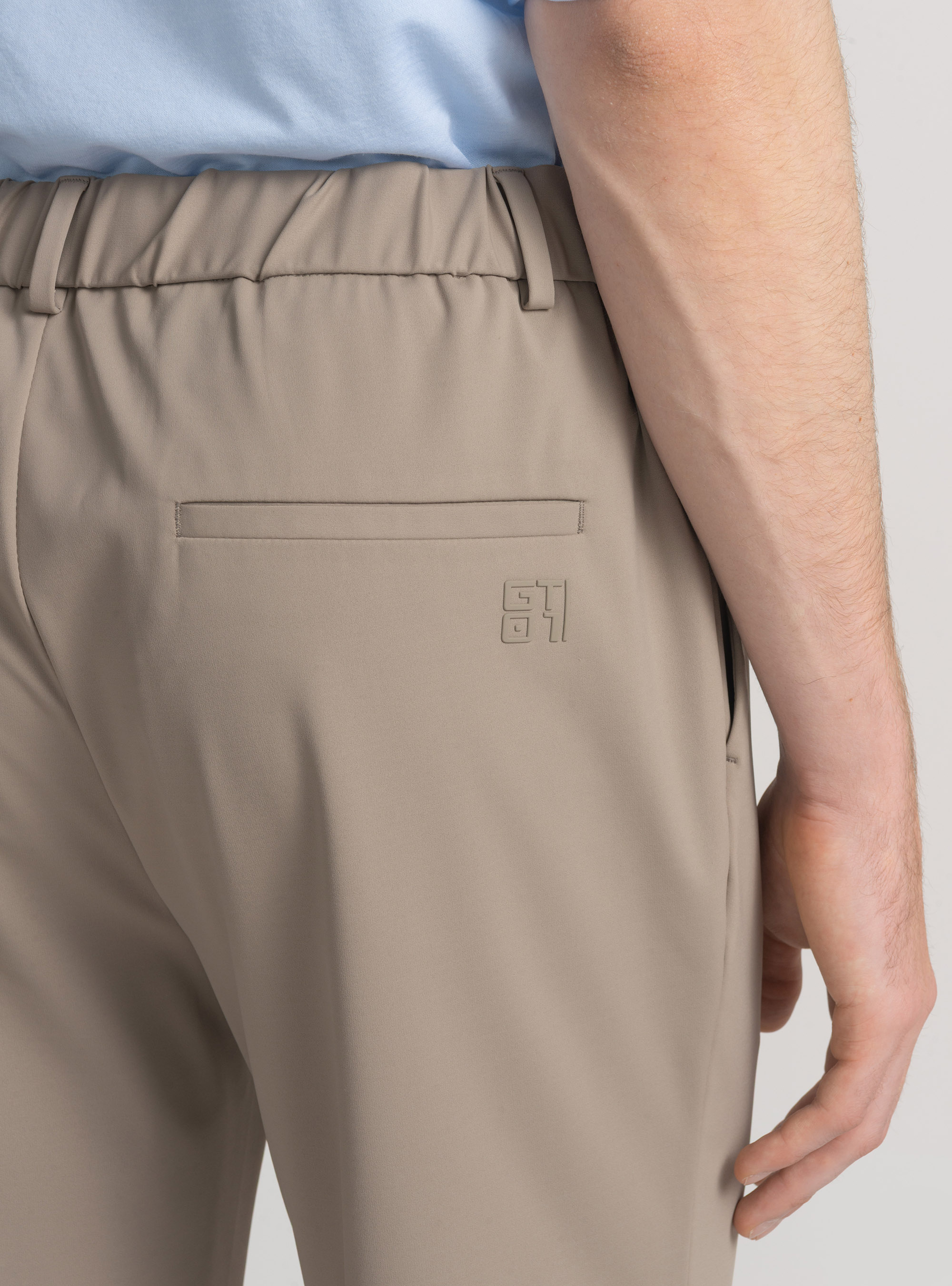 Pantal&oacute;n GT01 de nailon el&aacute;stico, BARRO