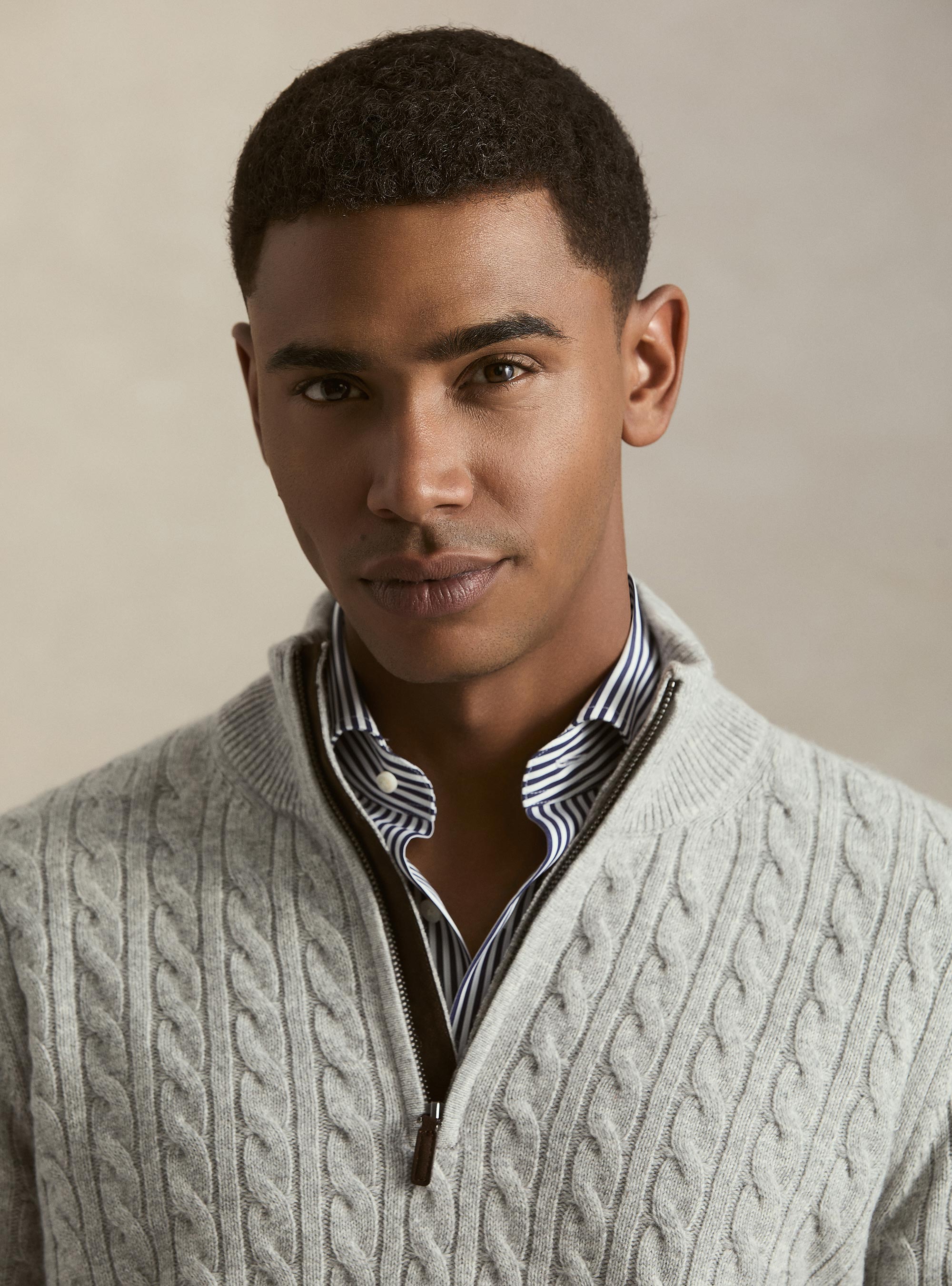 Zopfstrickpullover mit Mock-Neck aus Woll-Kaschmir-Mischung, GRIGIO CHIARO MEL 0150C