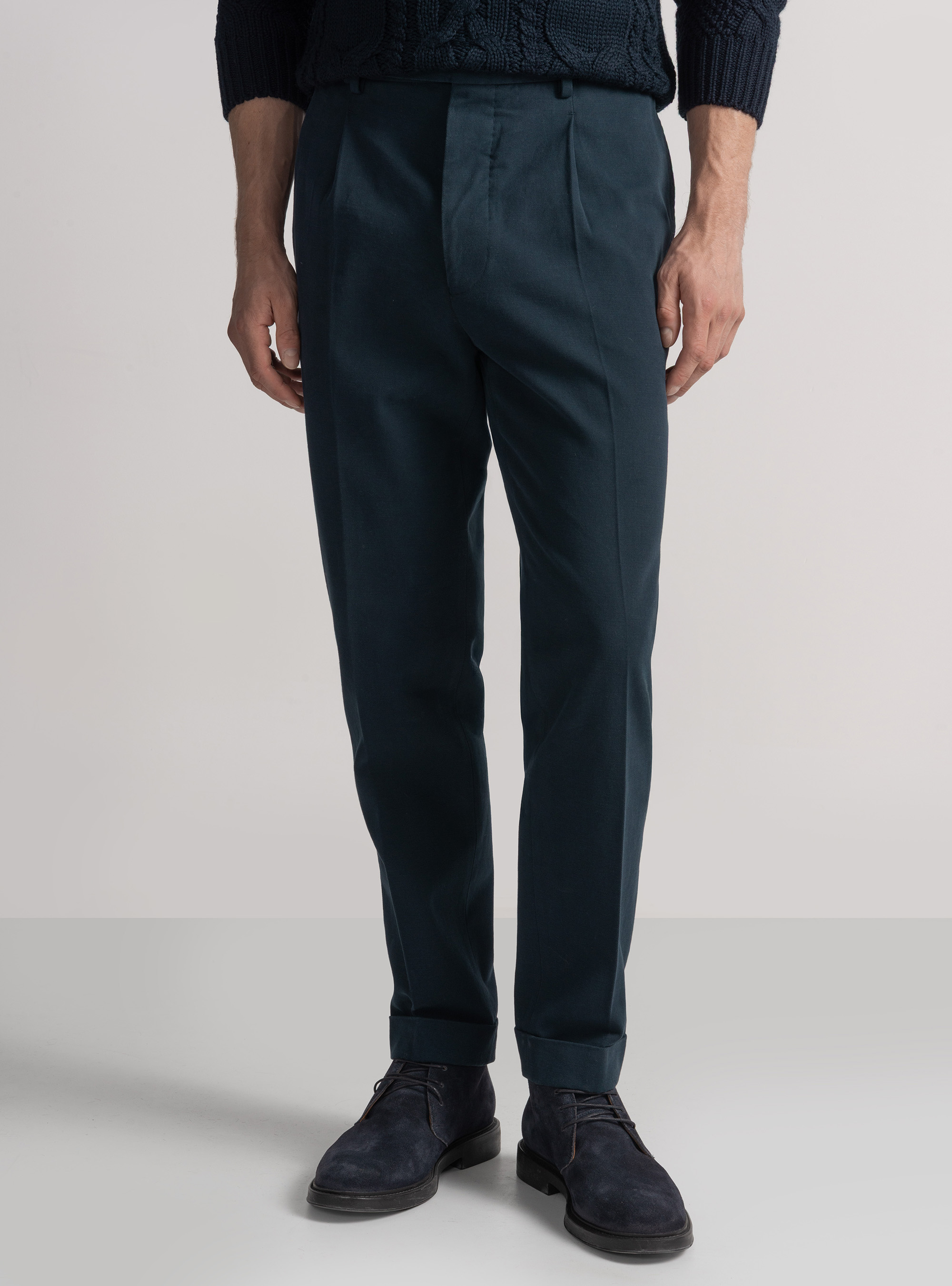 Pantal&oacute;n de pinzas de sarga de algod&oacute;n y cachemira, AZUL MARINO