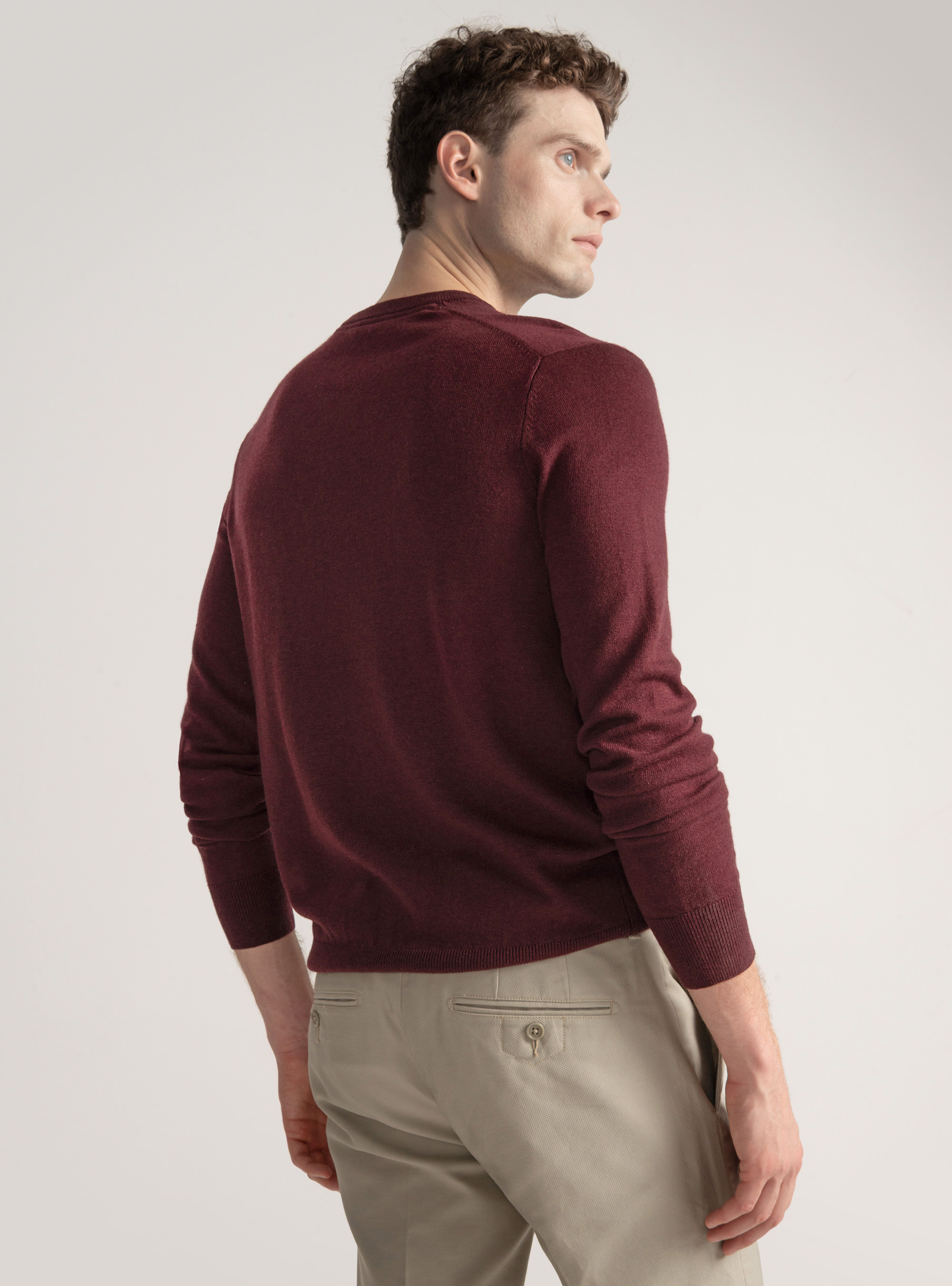 Maglia girocollo in misto lana, BORDEAUX