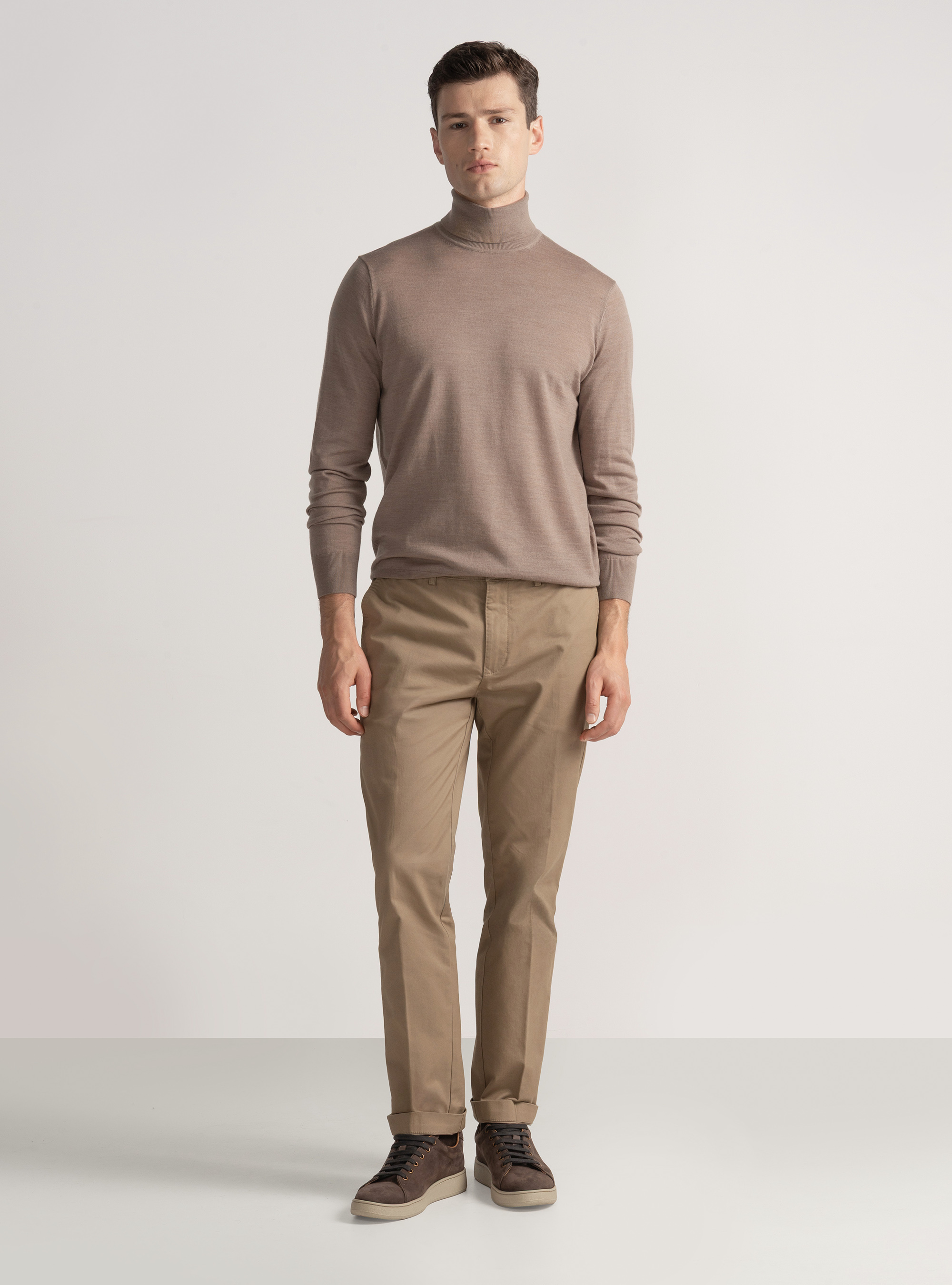 Turtleneck in pure extra-fine merino wool, MUD