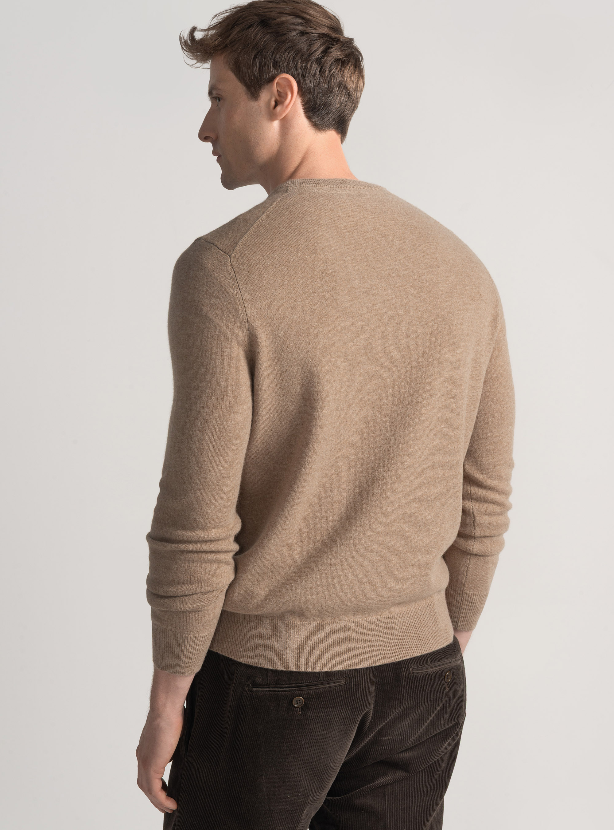 Merino wool V-neck sweater, CAMMELLO 0570C