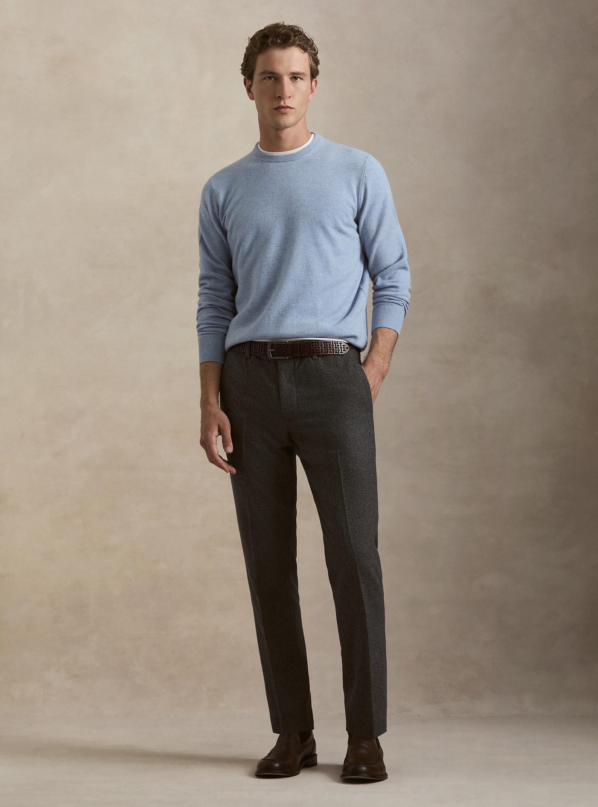 Rundhals-Pullover aus Lambswool und Kaschmir, AZZURRO POLVERE 0283C