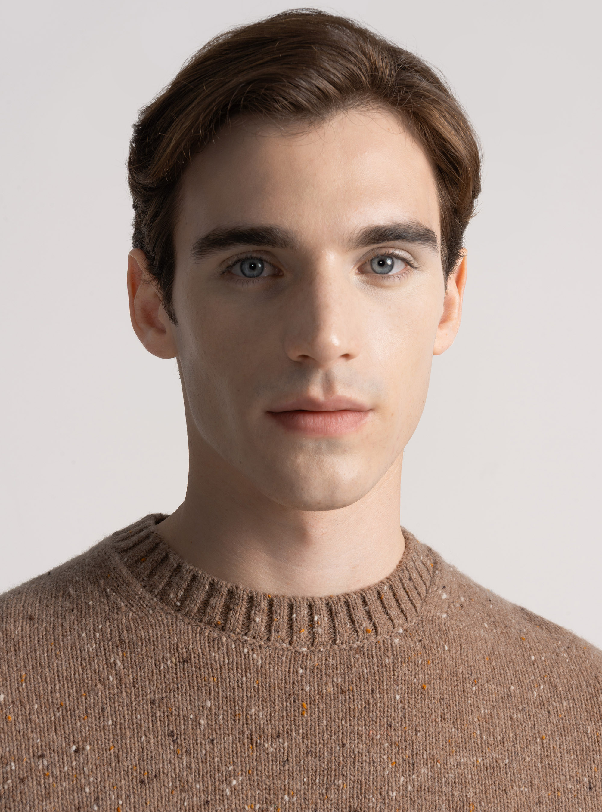 Crew-neck sweater in wool blend, MUD