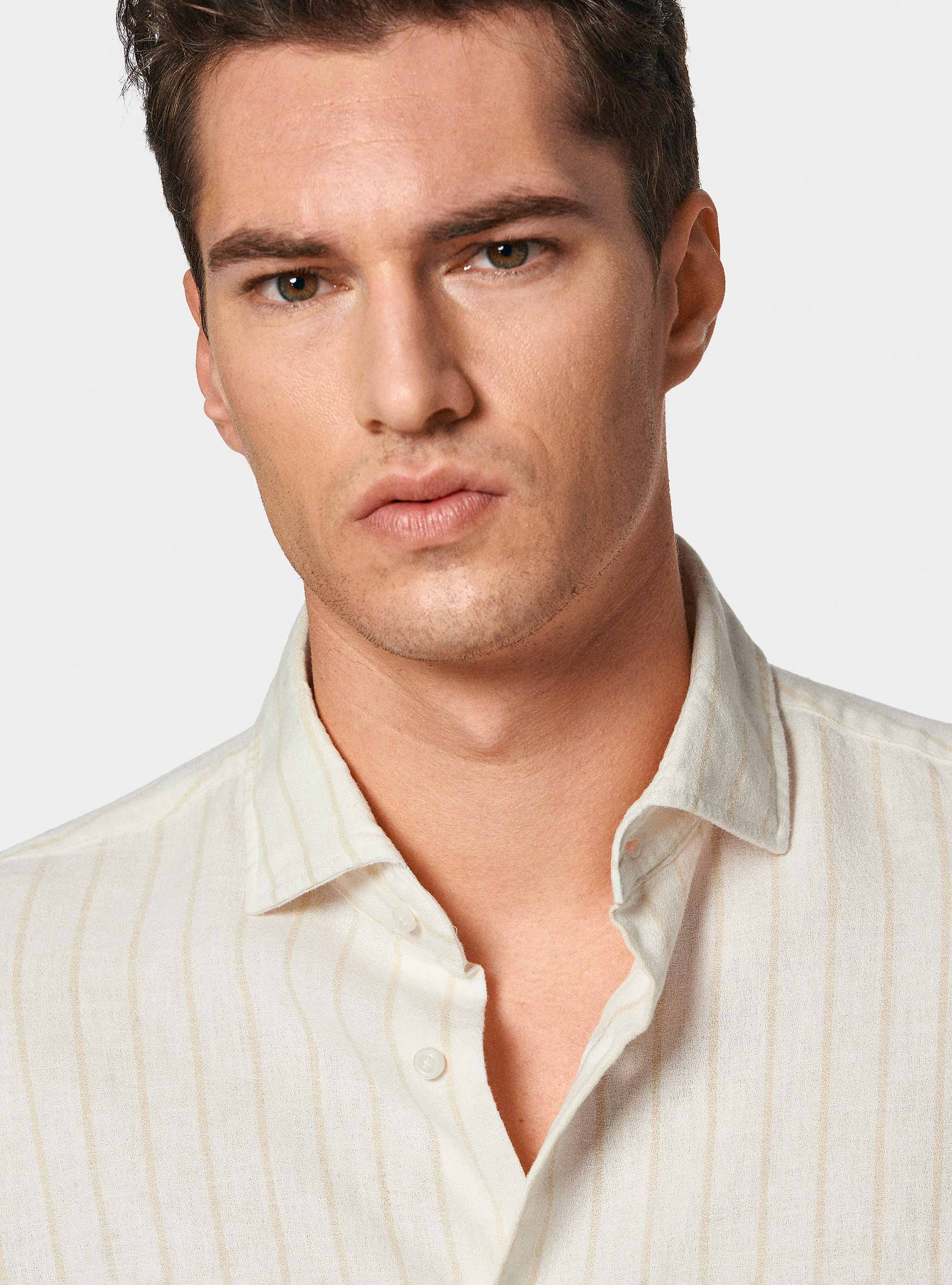 Camisa de rayas de crep&eacute; de lino y algod&oacute;n, NATA