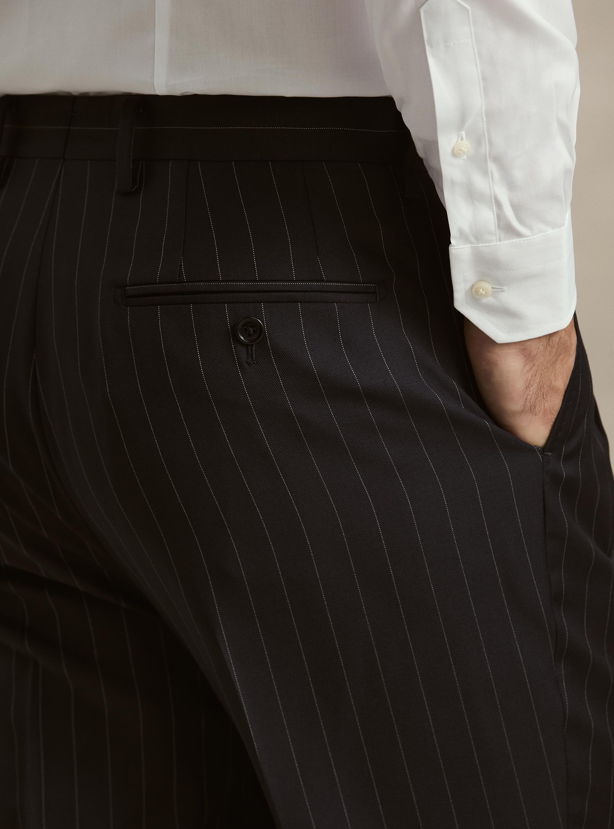 Pantalones de traje de raya diplom&aacute;tica con pinzas en pura lana Vitale Barberis Canonico, AZUL MARINO