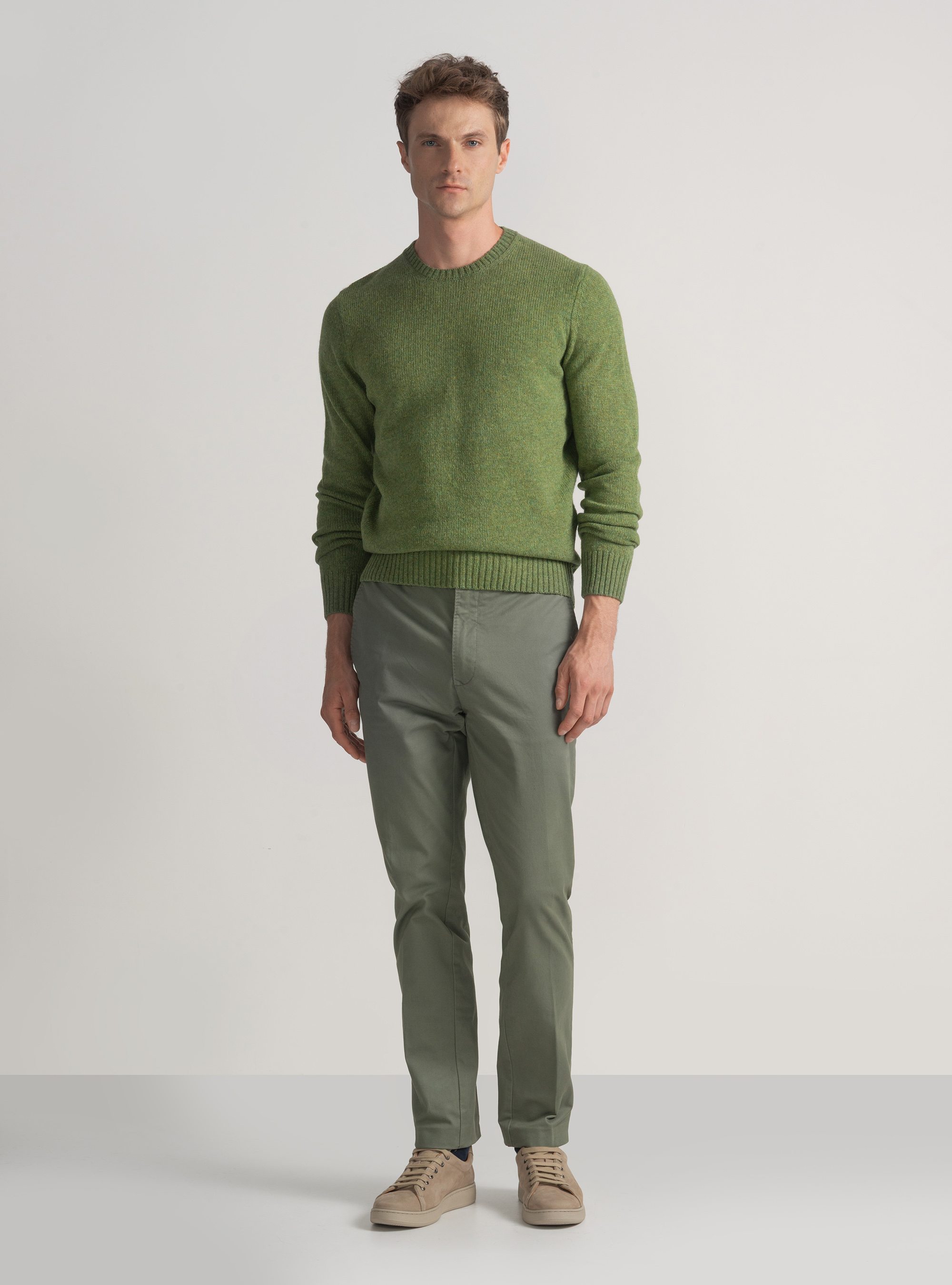 Maglia girocollo in lana shetland, OLIVA