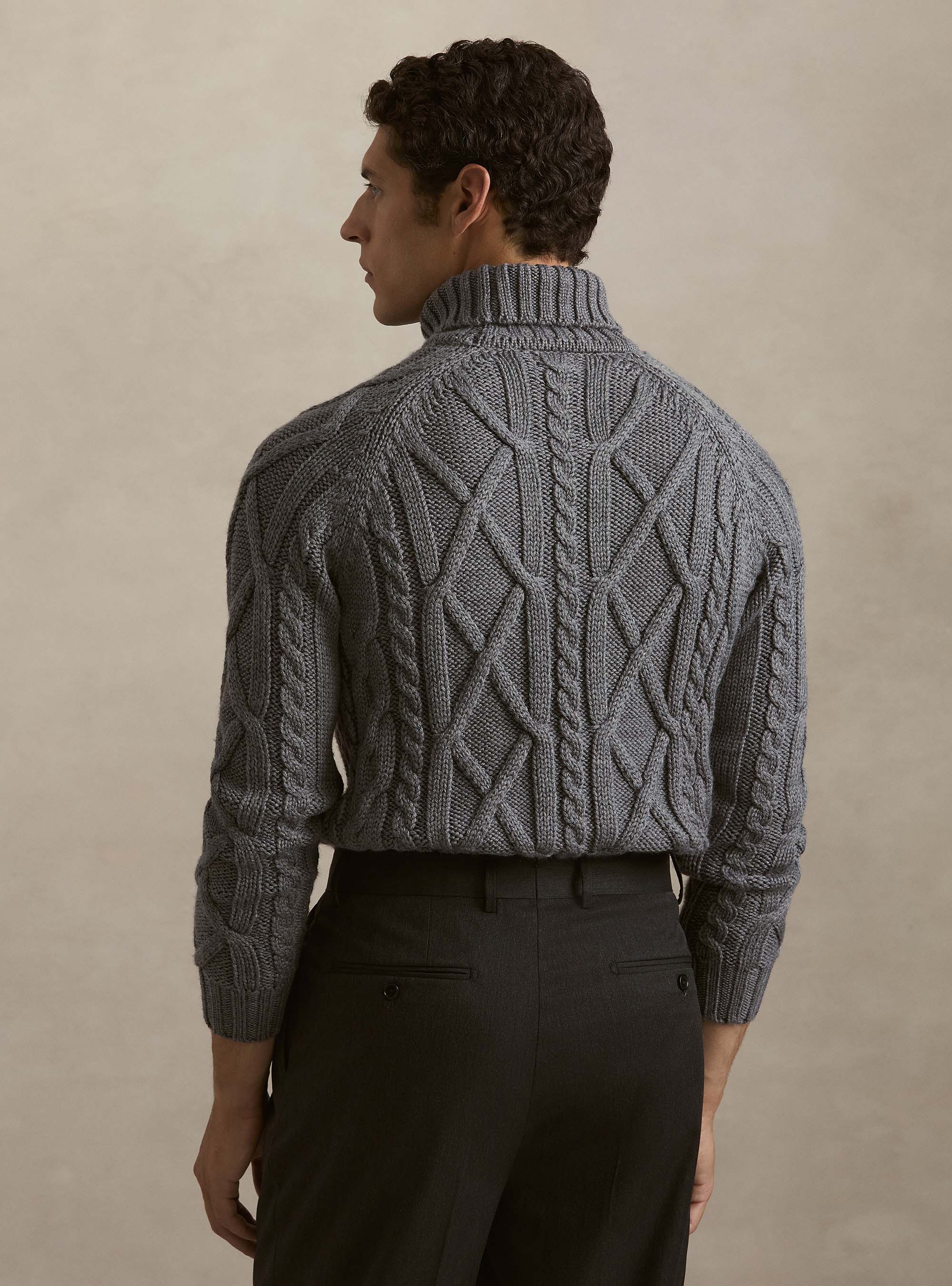 Rollkragenpullover im Zopfmuster aus Wollmischung, GRIGIO SCURO 0125C