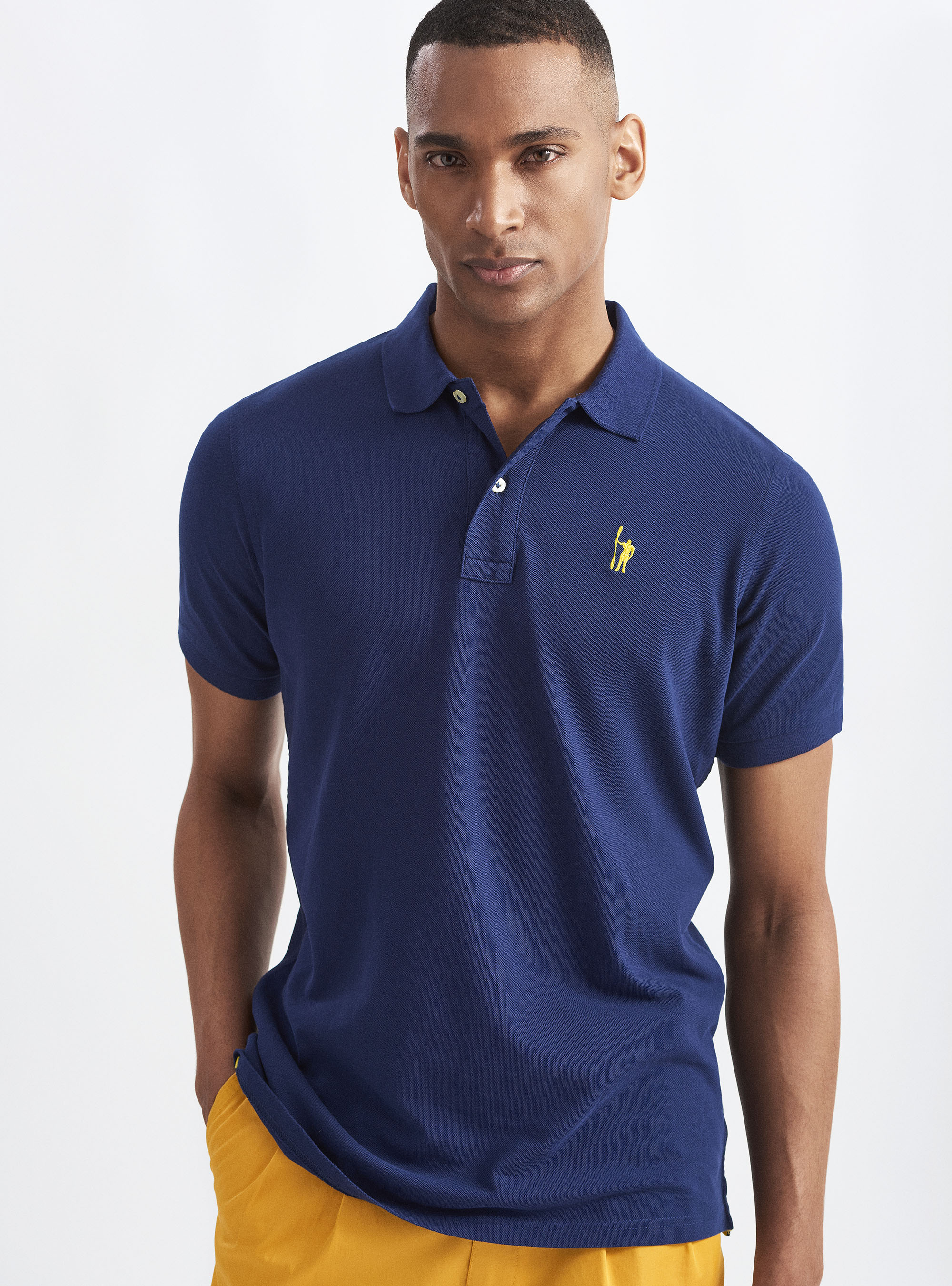 Polo cl&aacute;sico de piqu&eacute; de algod&oacute;n con bordado, AZUL MEDIO