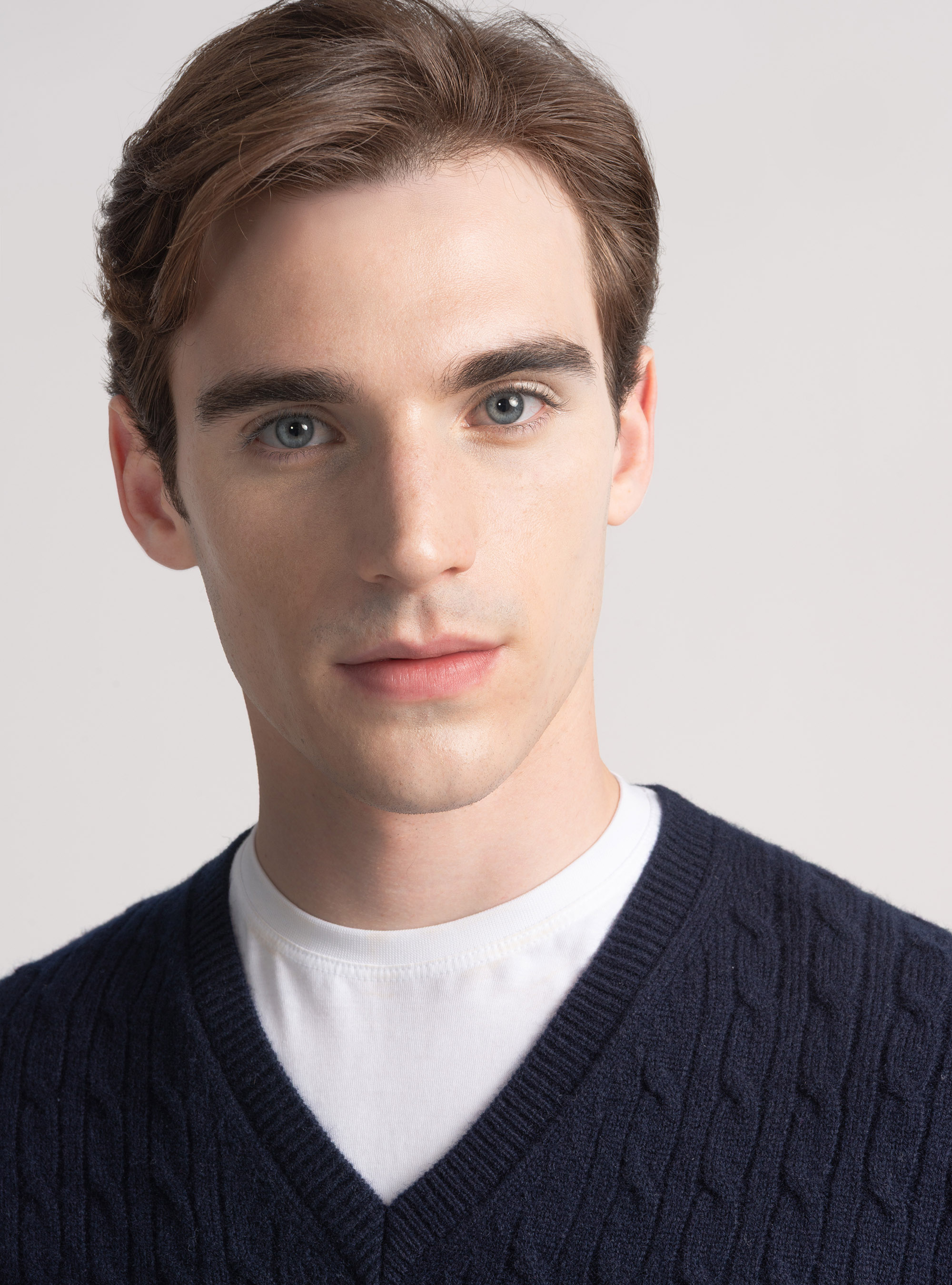 Maglia scollo a V con treccia in lana merino, BLU NAVY
