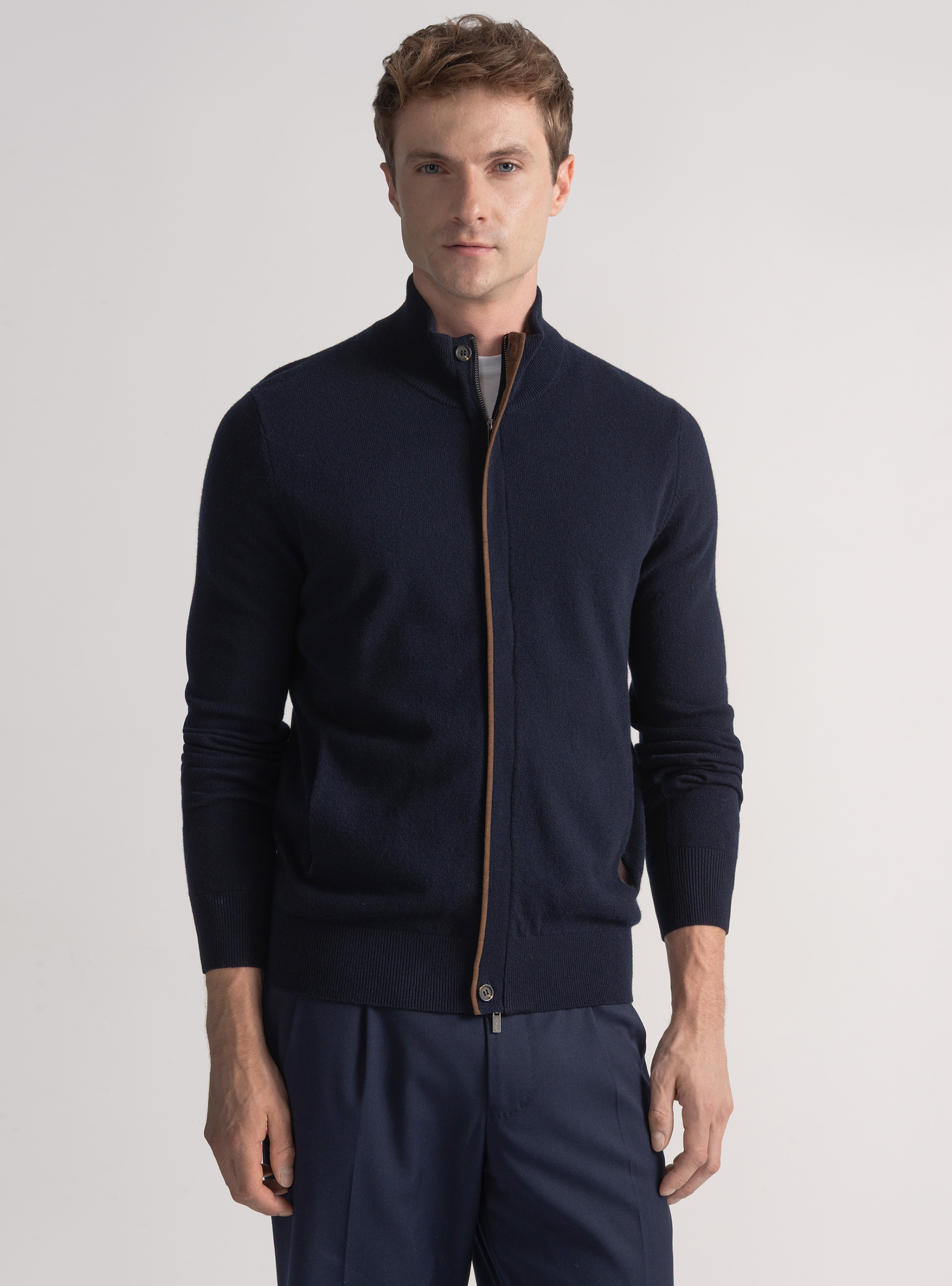 Strickjacke mit Rei&szlig;verschluss aus Lambswool und Kaschmir, NAVY 0218C