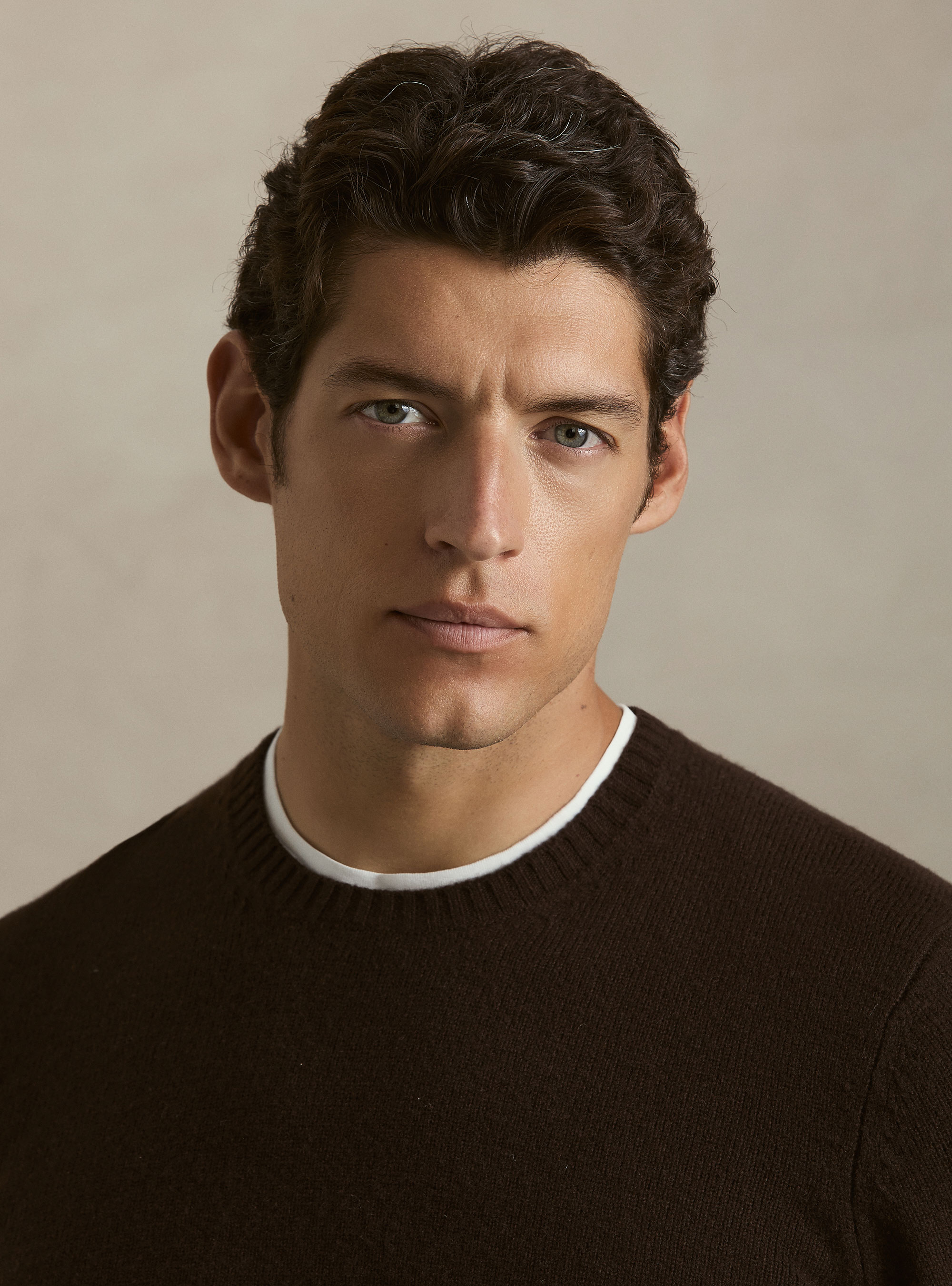 Maglia girocollo in misto lana e cashmere, MARRONE