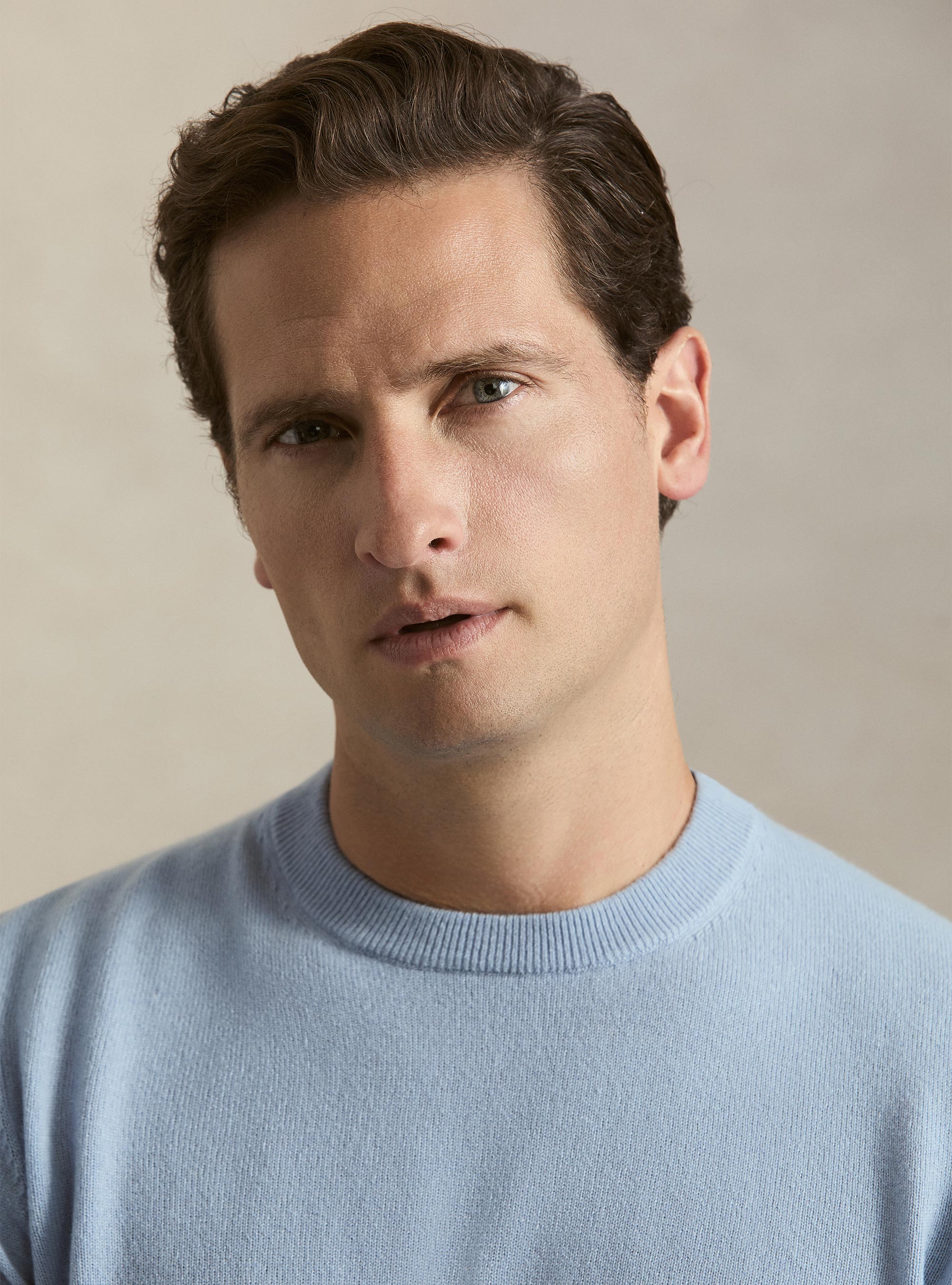 Rundhalspullover aus 100% Kaschmir, 0266C AZZURRO