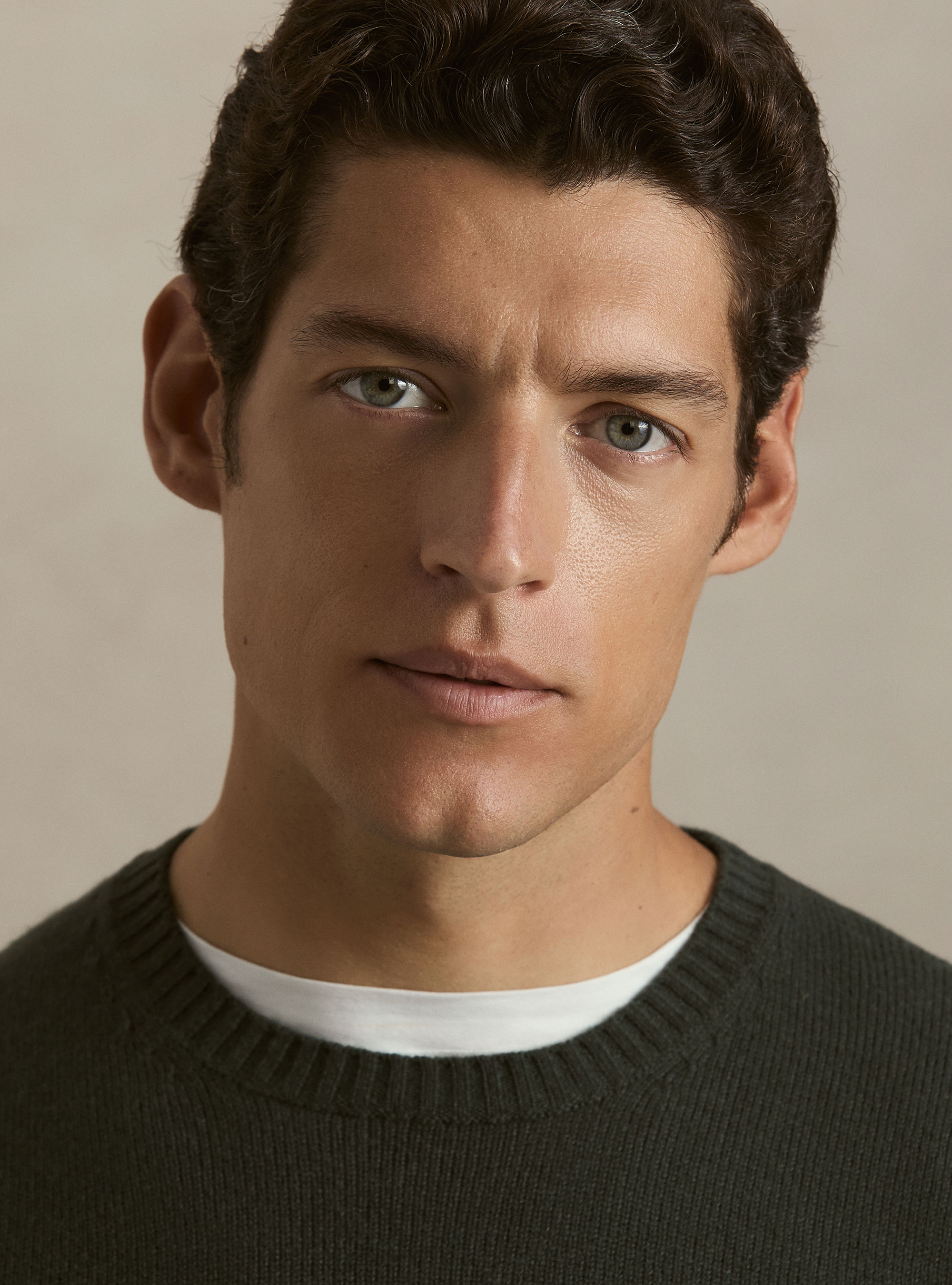 Maglia girocollo in misto lana e cashmere, MILITARE 0609C